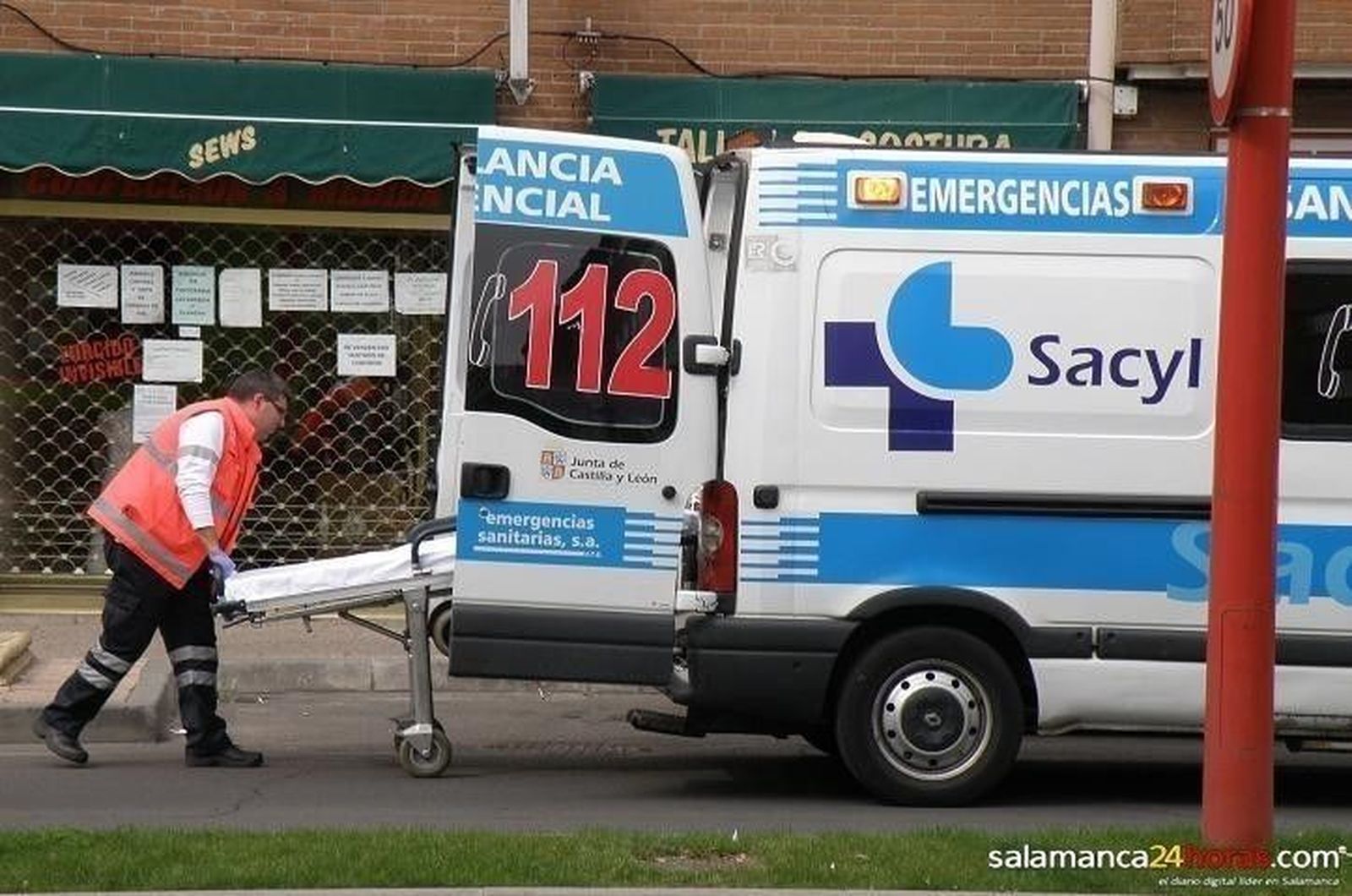 Herido grave un niño de 13 años en un atropello en Santa Marta de Tormes