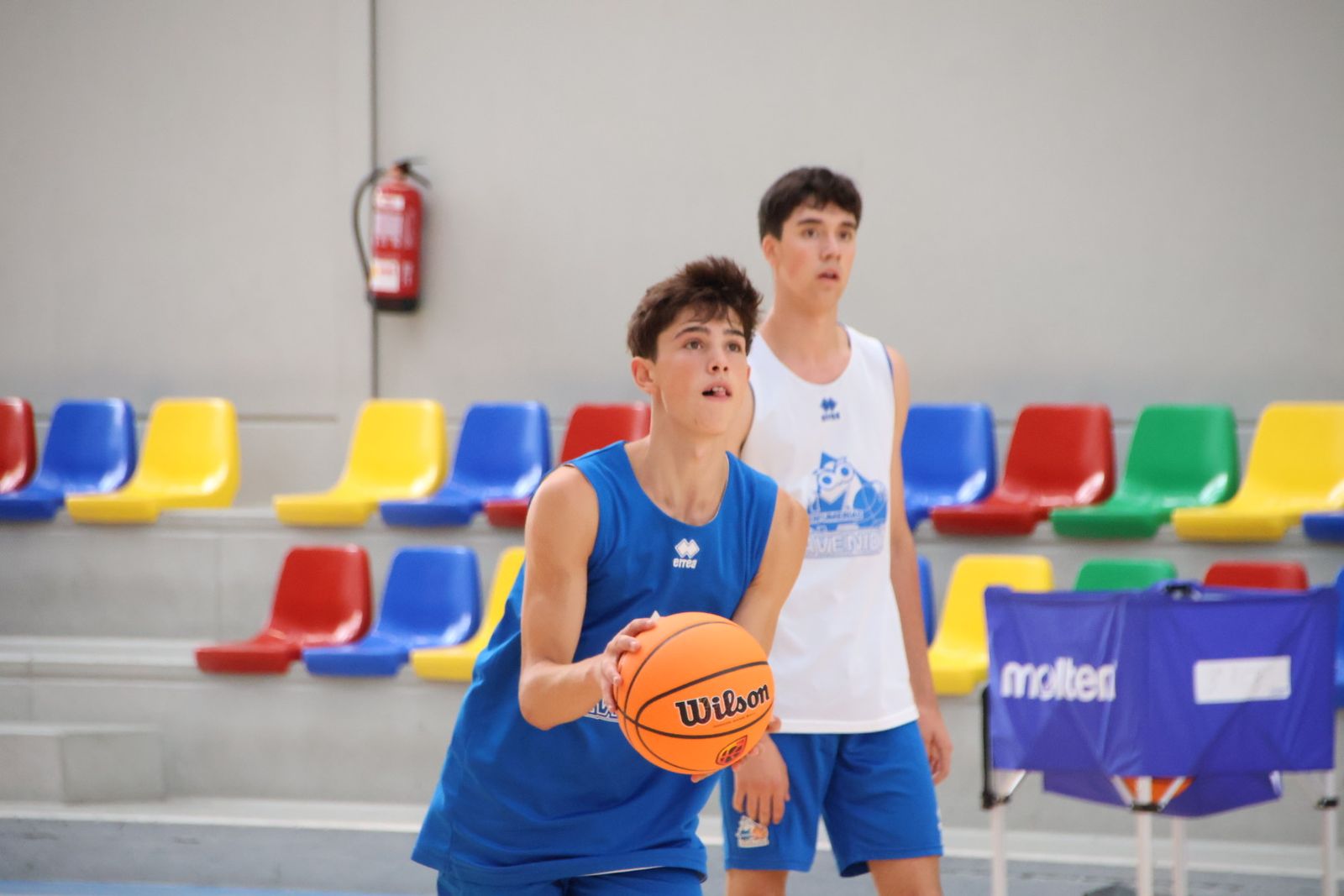 Primer entrenamiento de Perfumerías Avenida de Tercera FEB