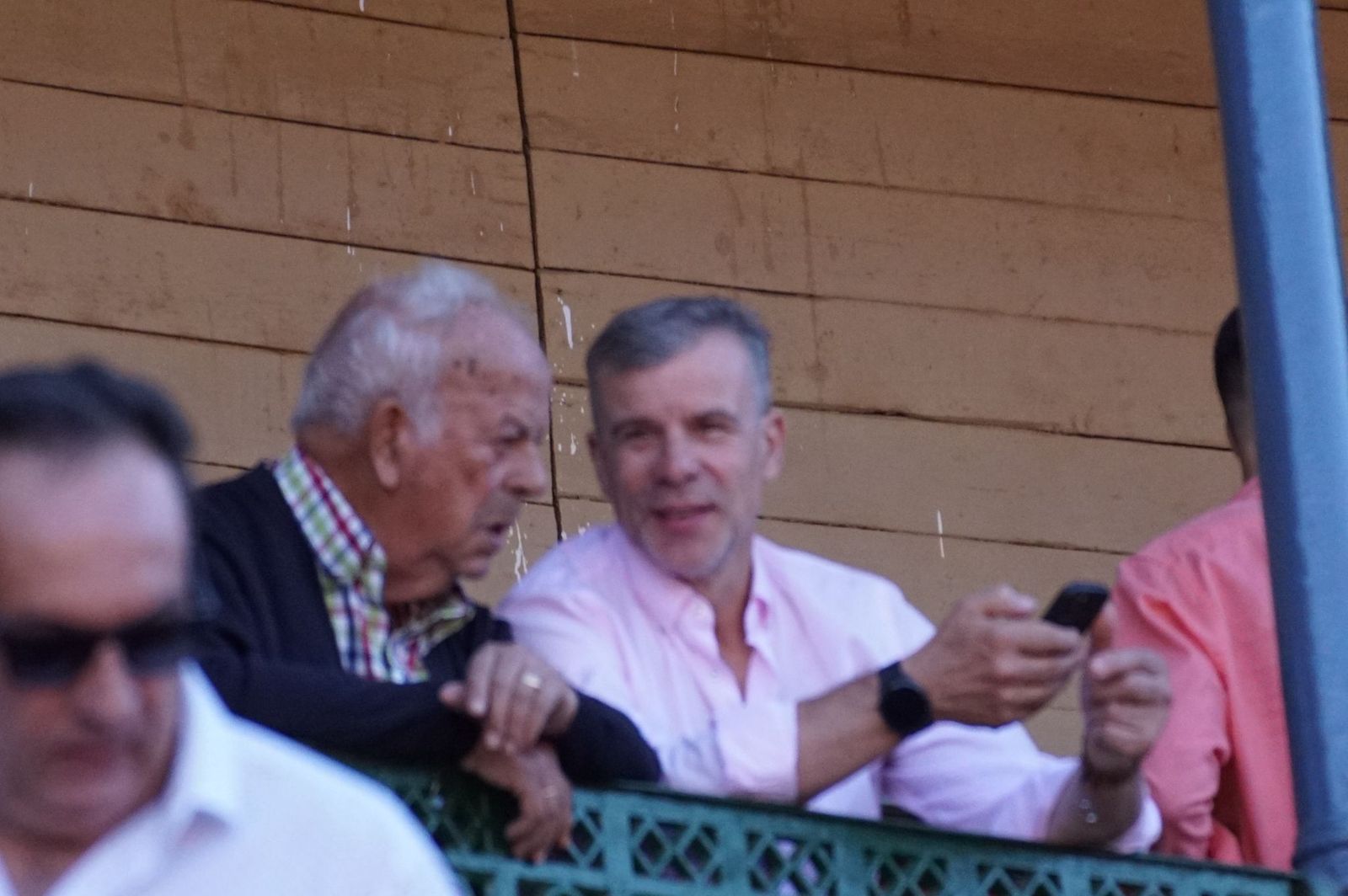 Así se ha vivido la primera corrida de la feria 2025 en La Glorieta: imágenes del ambiente en los tendidos y en el patio de cuadrillas