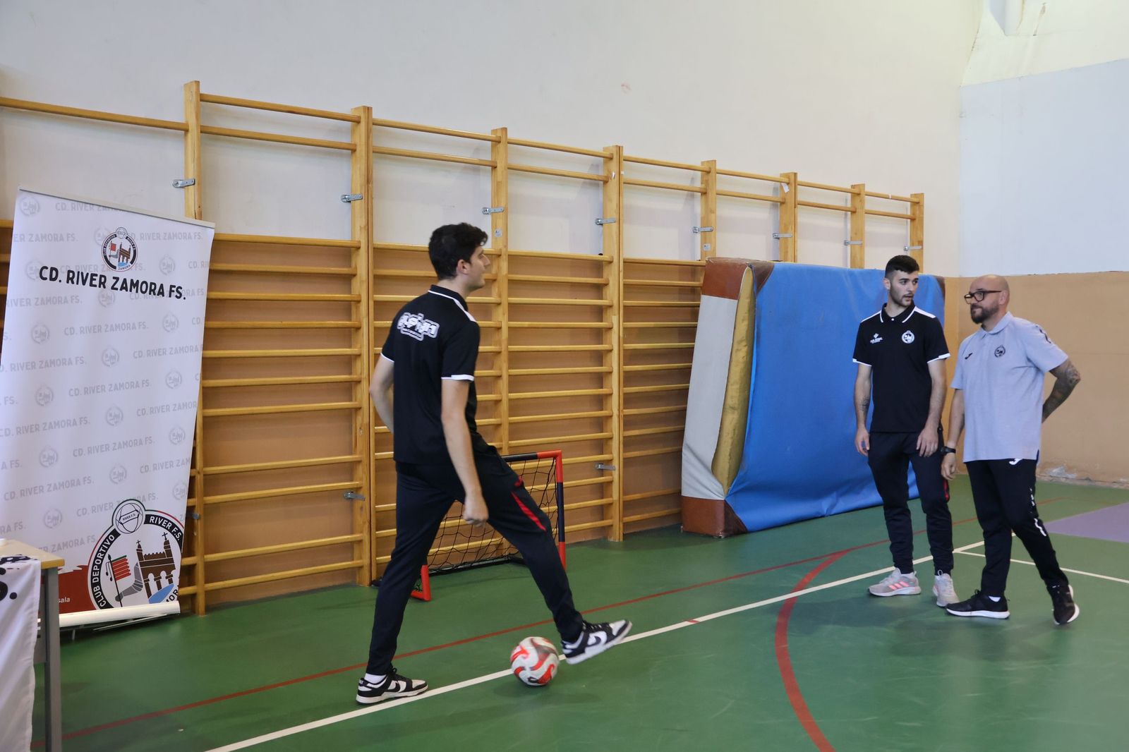 Feria de Bienvenida de la USAL en el Campus de Viriato