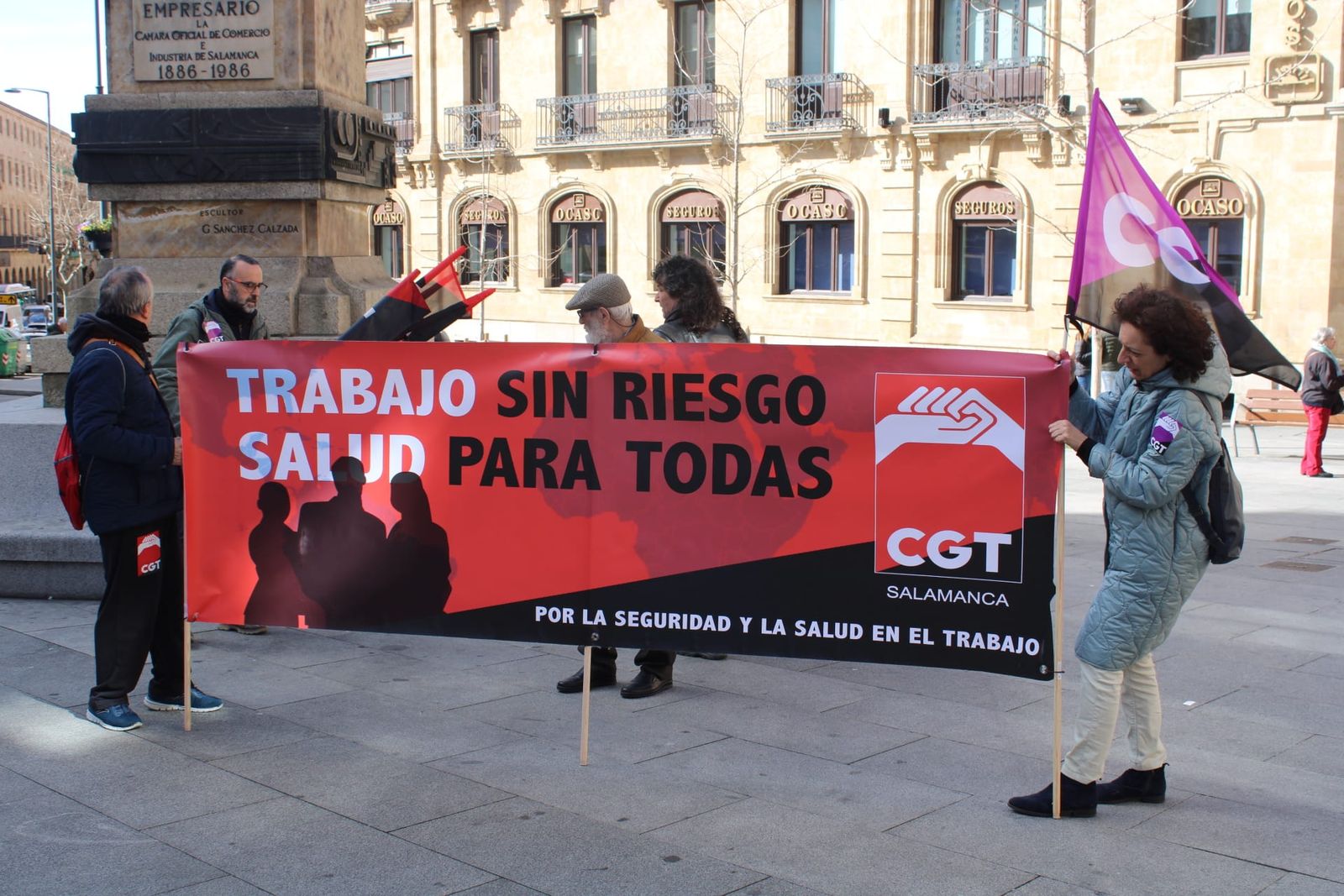 concentracion-reivindicativa-muerte-laboral-en-penaranda-16