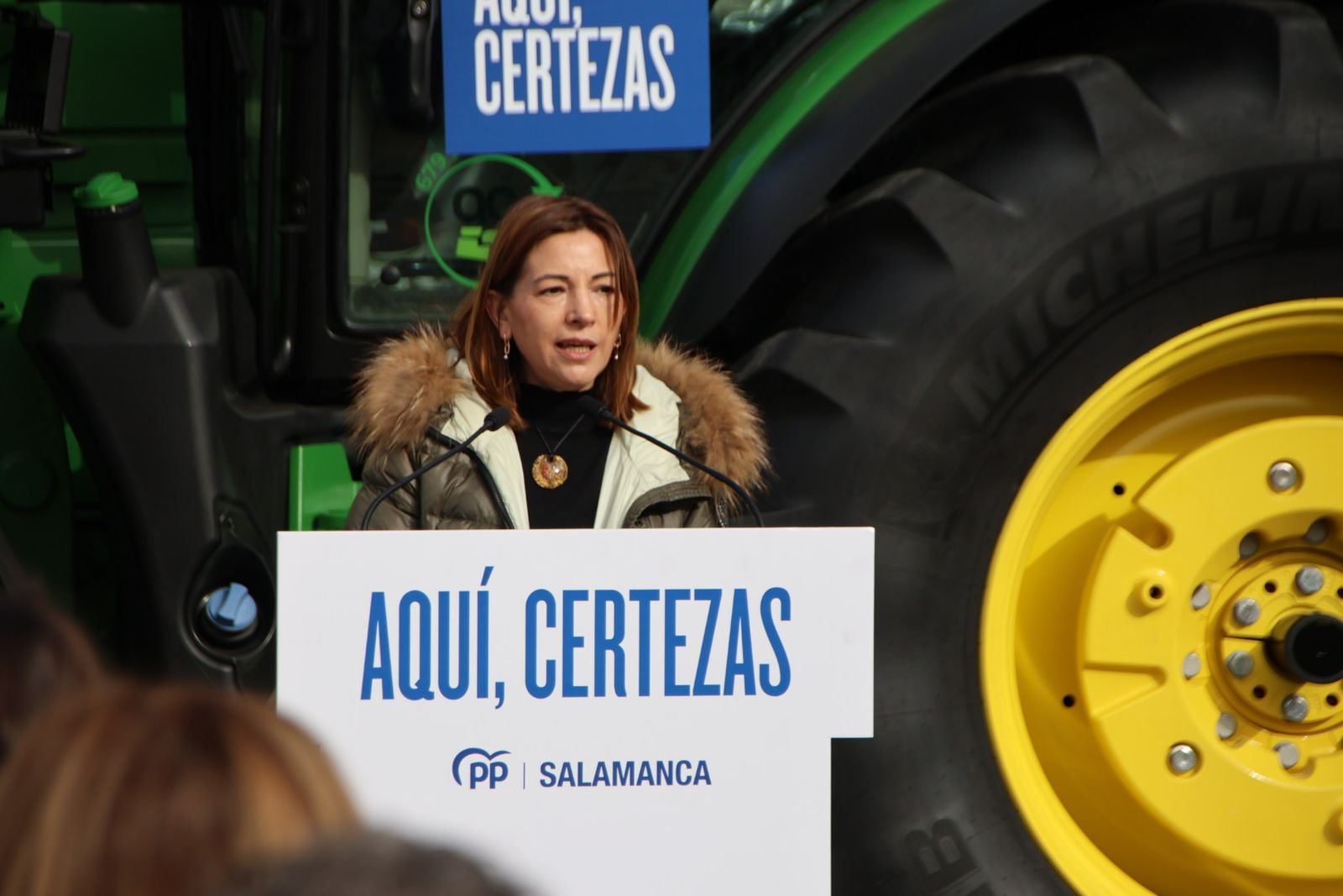 Mañueco presenta su caravana de vehículos en Salamanca