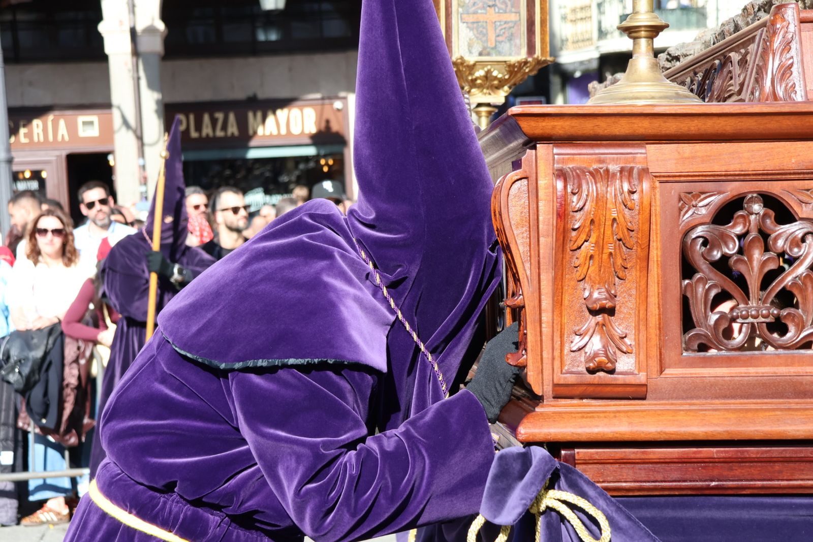 GALERÍA | Revive en imágenes la procesión de la Vera Cruz