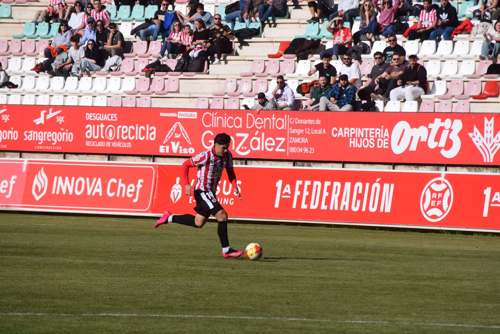 Zamora CF - Pontevedra CF (89).JPG