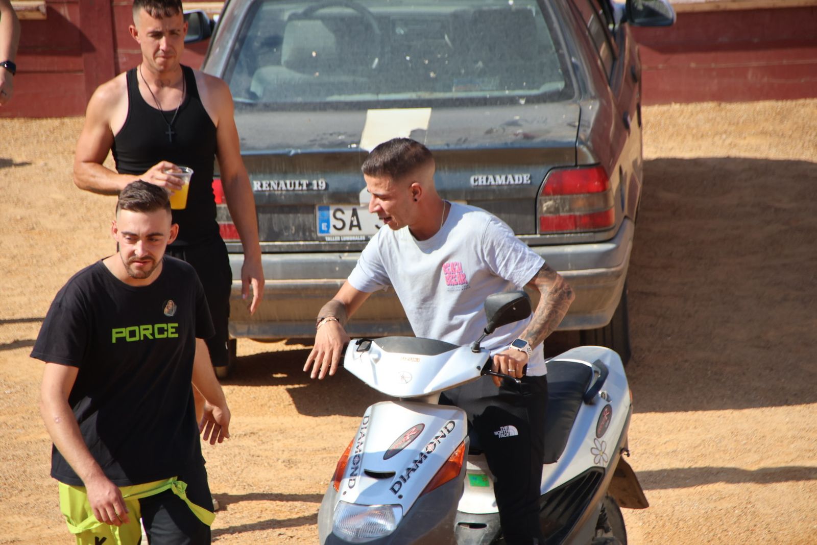 Lumbrales, encuentro de peñas, chupinazo