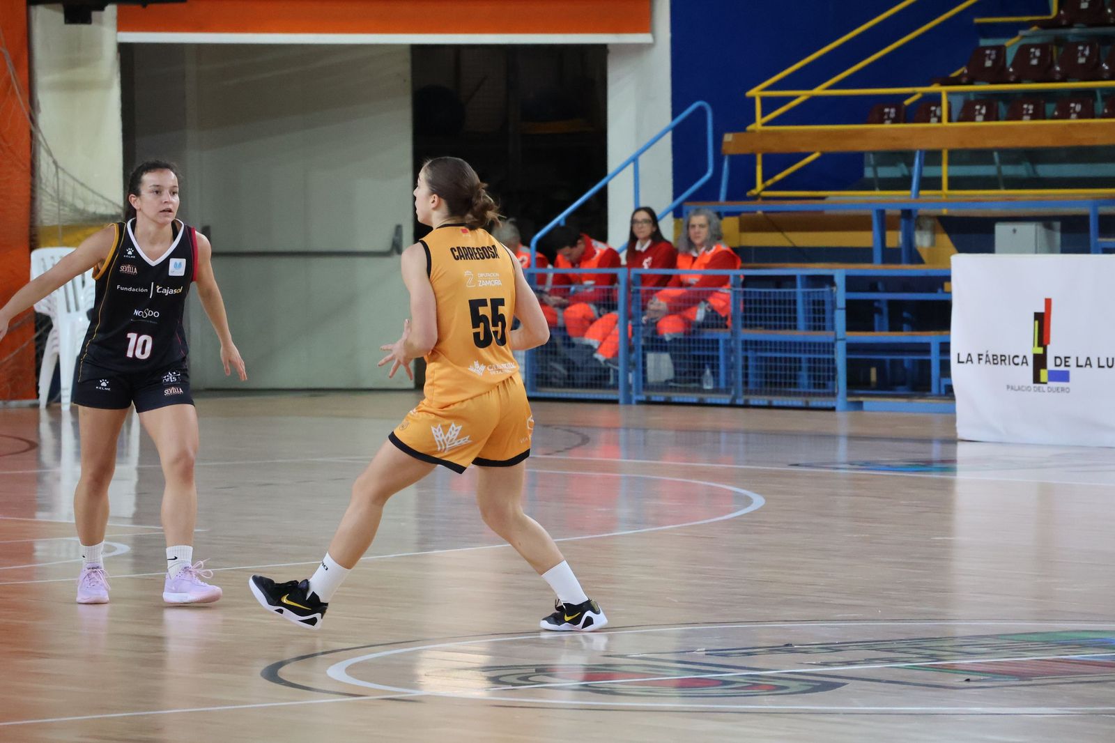 Partido entre CD Zamarat y Cajasol Baloncesto Sevilla