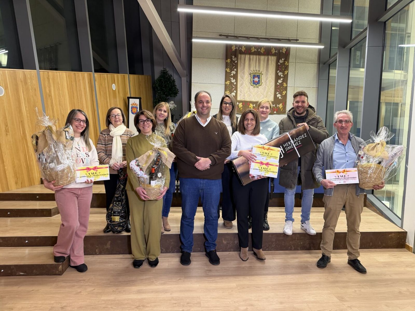 El Ayuntamiento de Guijuelo entrega los premios de los concursos navideños