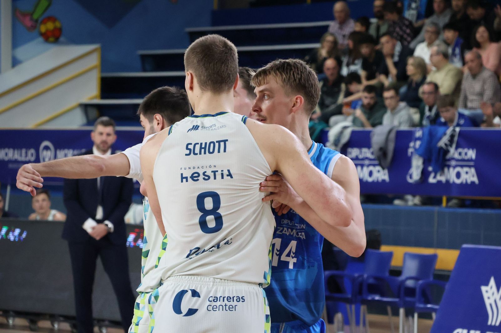 GALERÍA | El duelo entre el CB Zamora y el Hestia Menorca, en imágenes