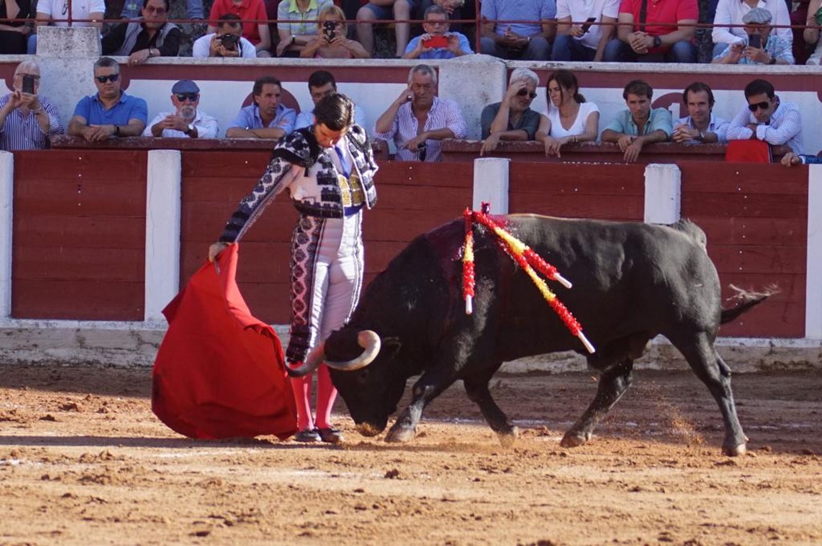 Morante de la Puebla en una corrida de toros de San Pedro en Zamora. Foto Juanes. Archivo