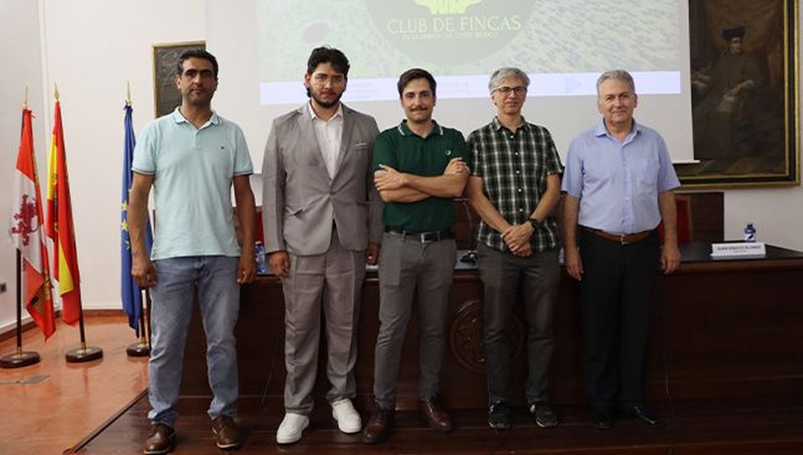 Proyecto “Club de Fincas en la dehesa del oeste ibérico” de la USAL