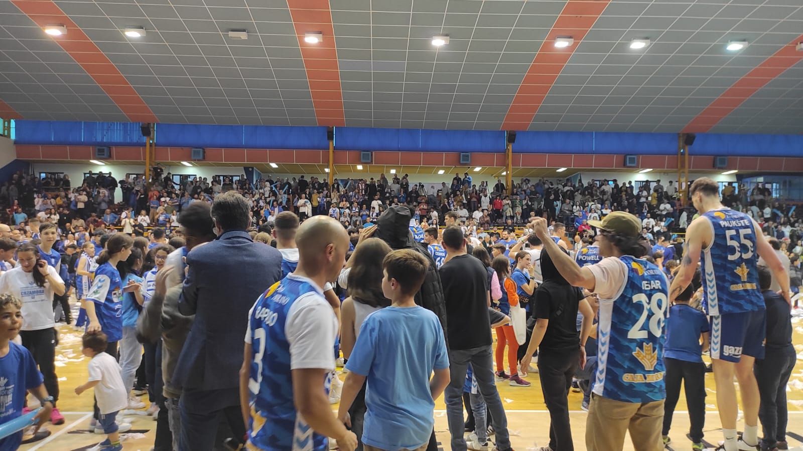 Fiesta de celebración del CB Zamora en el Ángel Nieto