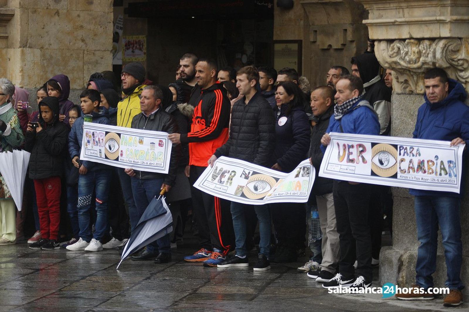 Abrazo solidario (20)