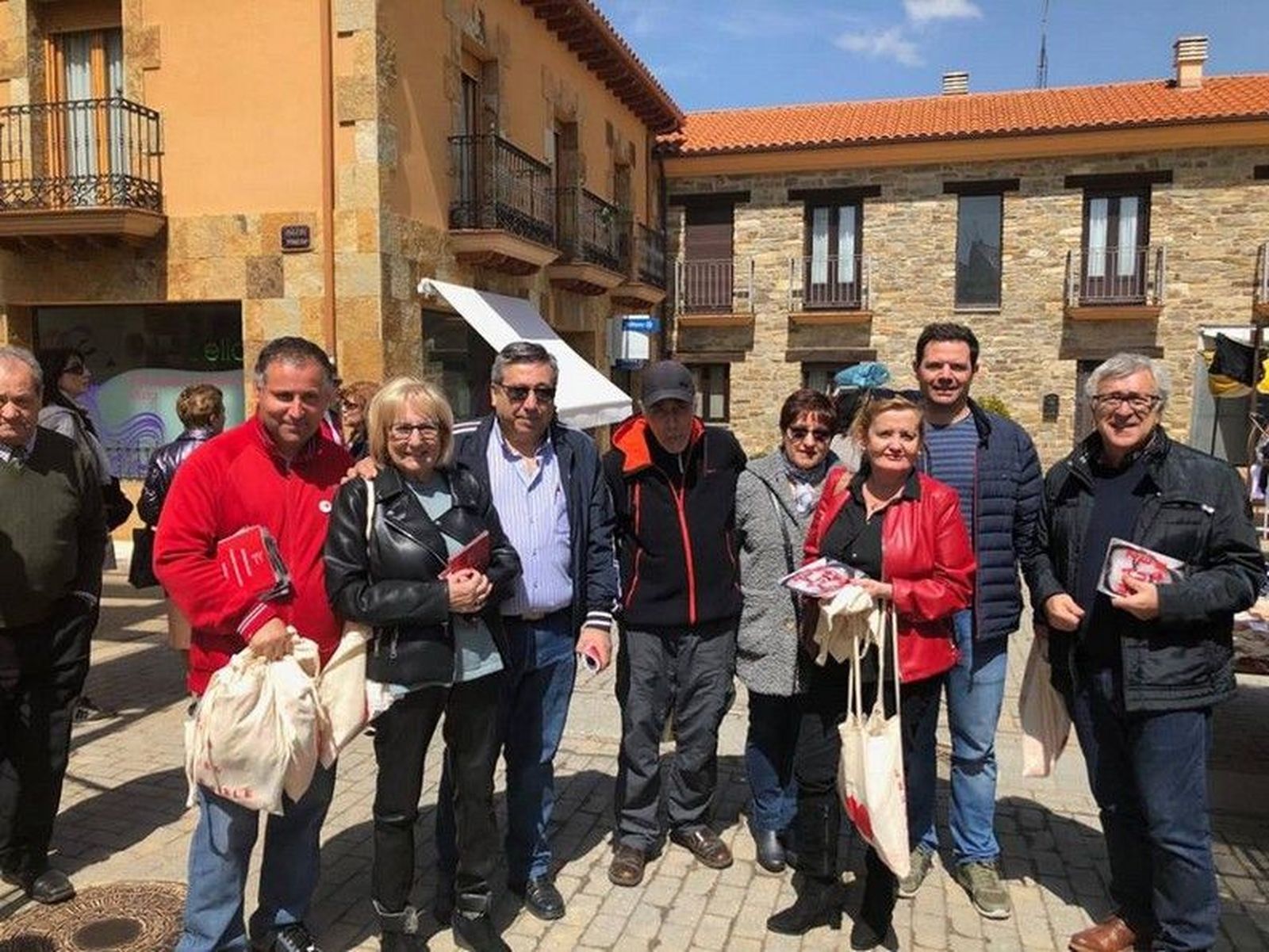 02 PSOE Zamora. Candidatos visitan Tábara Sábado 20 04 19