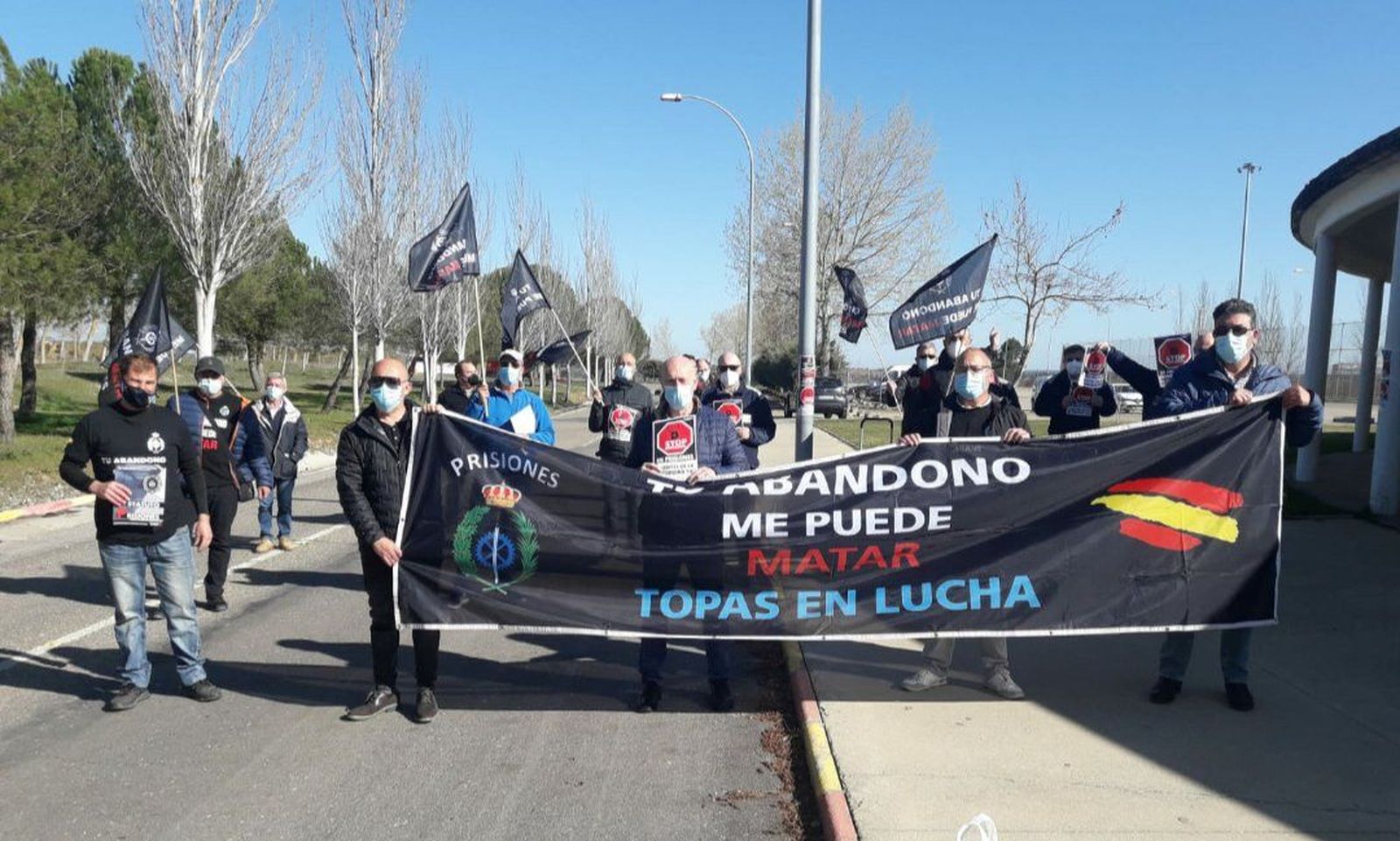 Trabajadores de la prisión de Topas se concentran contra las últimas agresiones sufridas por sus compañeros en otras cárceles del país