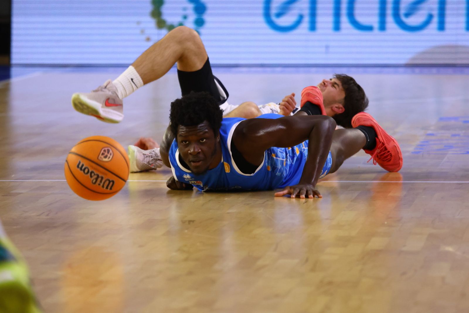 Perfumerías Avenida - CB Navia