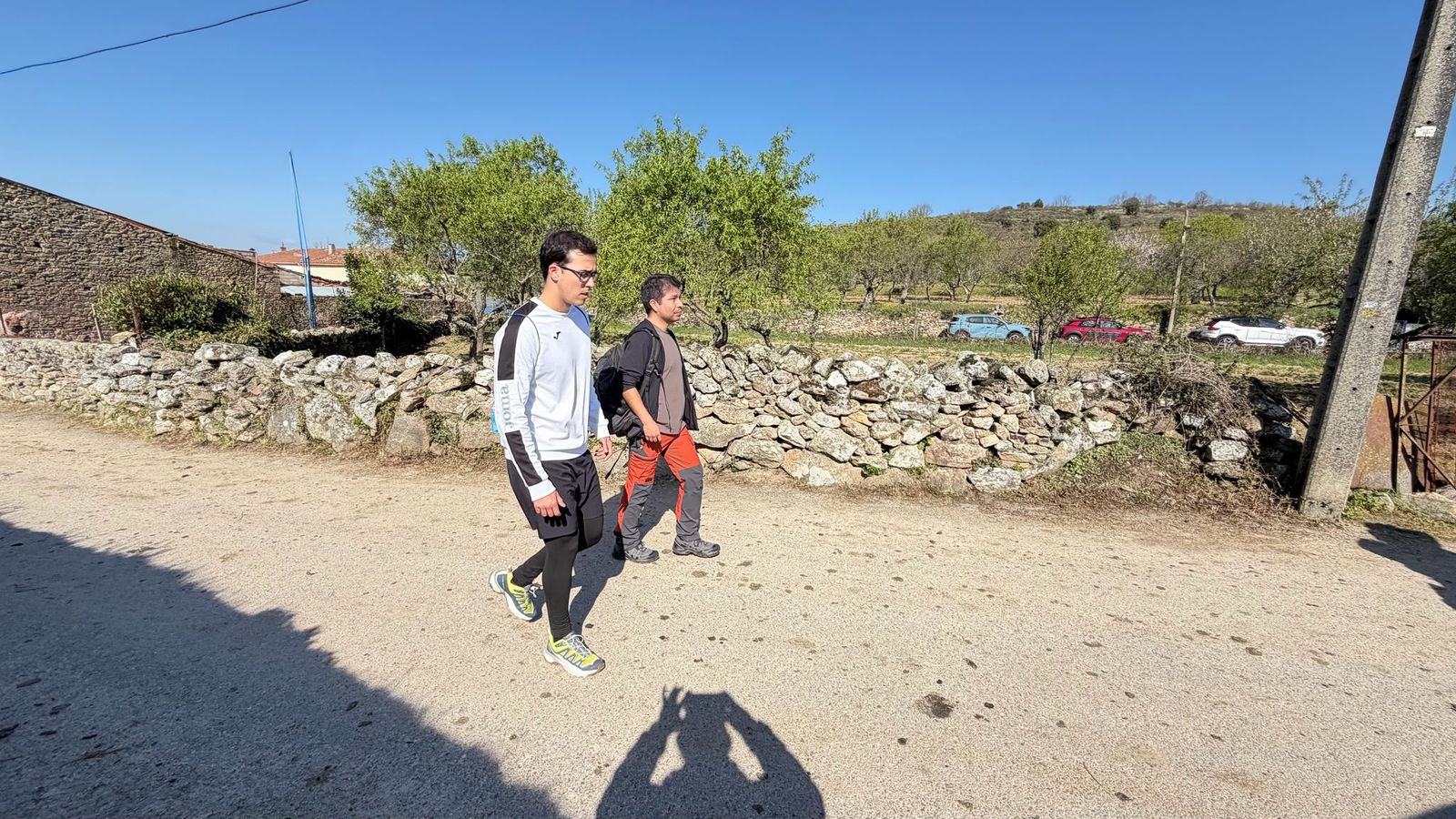 Marcha senderiesta mieza