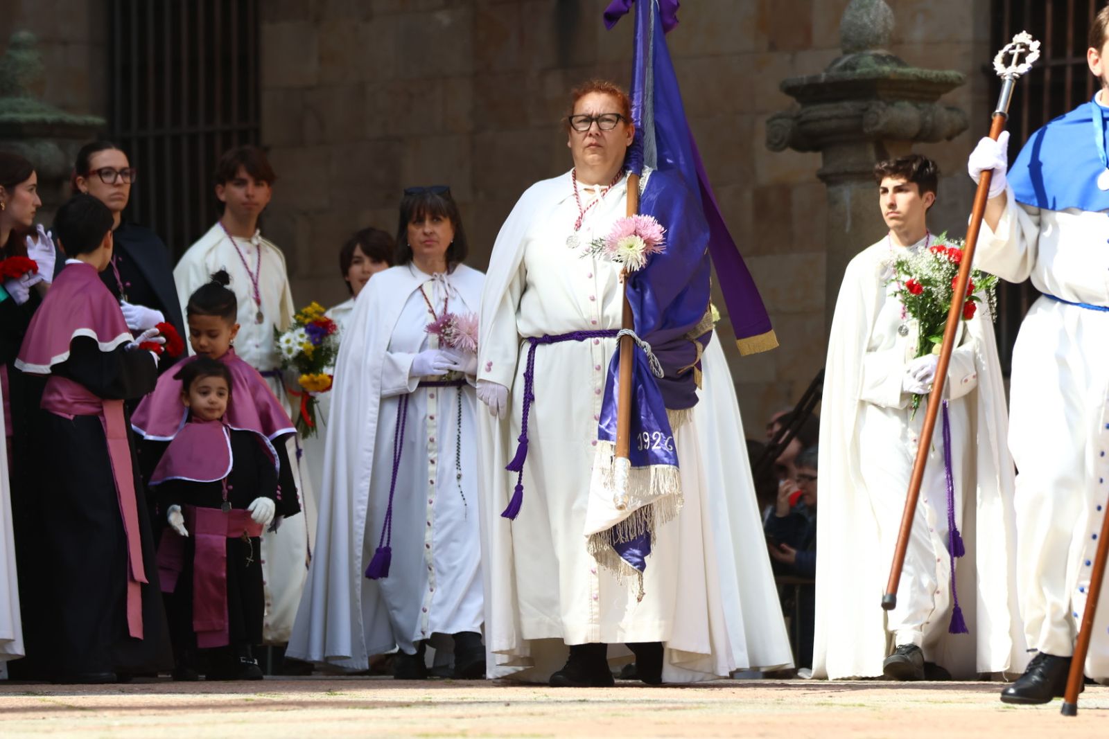 Procesión del encuentro de Nuestra Señora de la Alegría y Jesús Resucitado en el Domingo de Resurrección en Salamanca