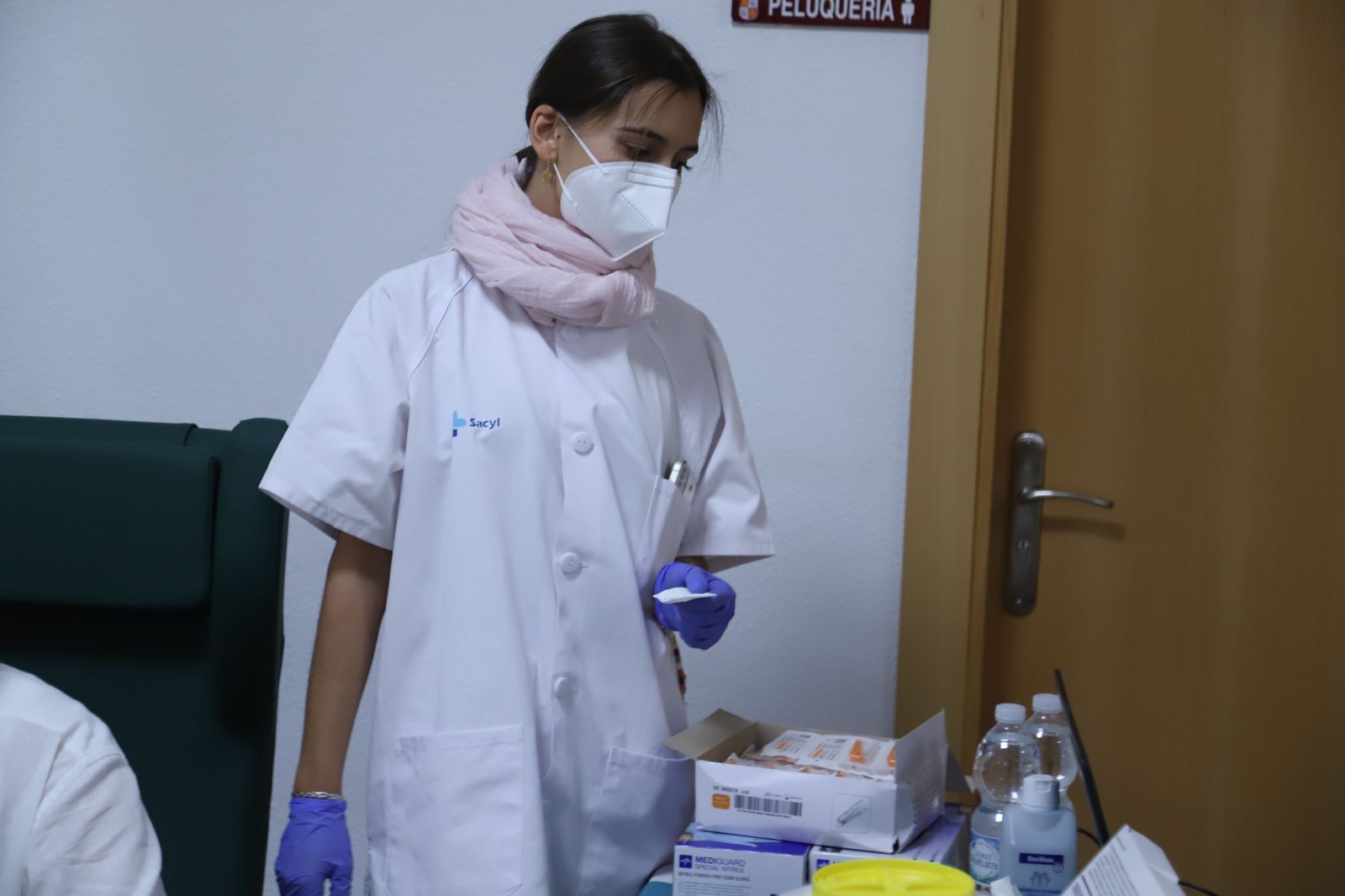 Vacunación de la cuarta dosis contra el coronavirus en la residencia de los Tres Árboles (10)