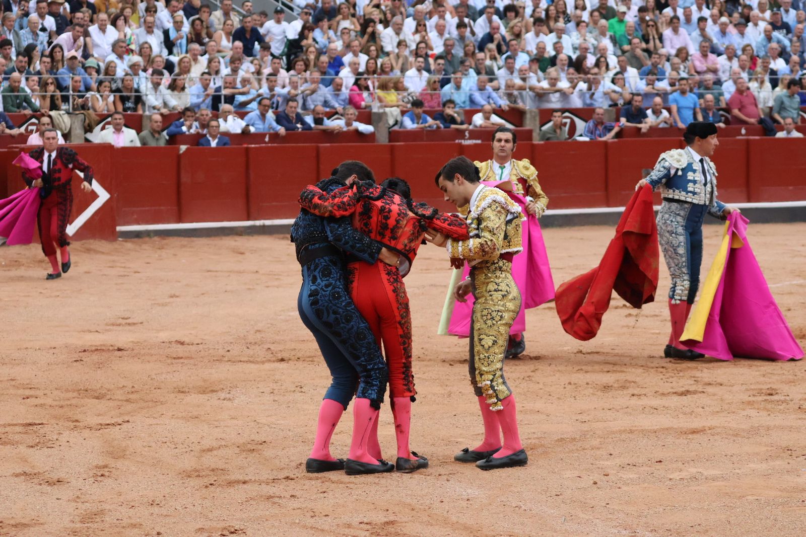 Ismael Martín, Marco Pérez y el aclamado regreso de Morante de la Puebla: su paso por La Glorieta en imágenes