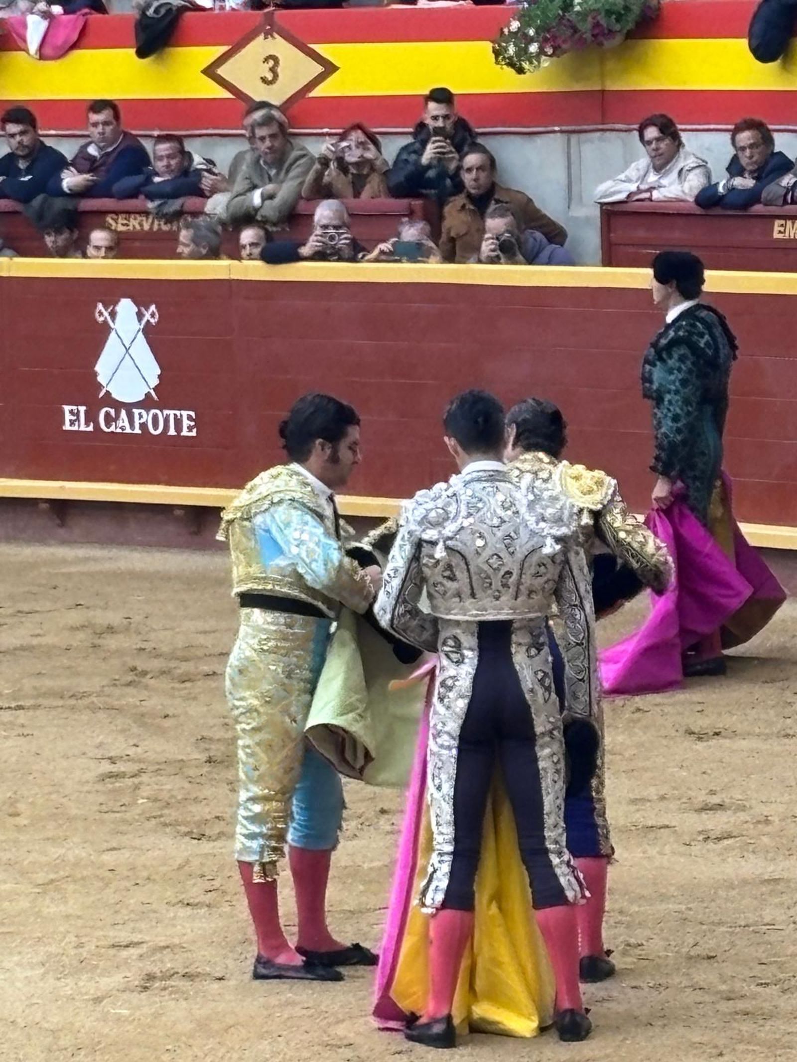 whatsapp-image-2025-04-05-at-18-24-38