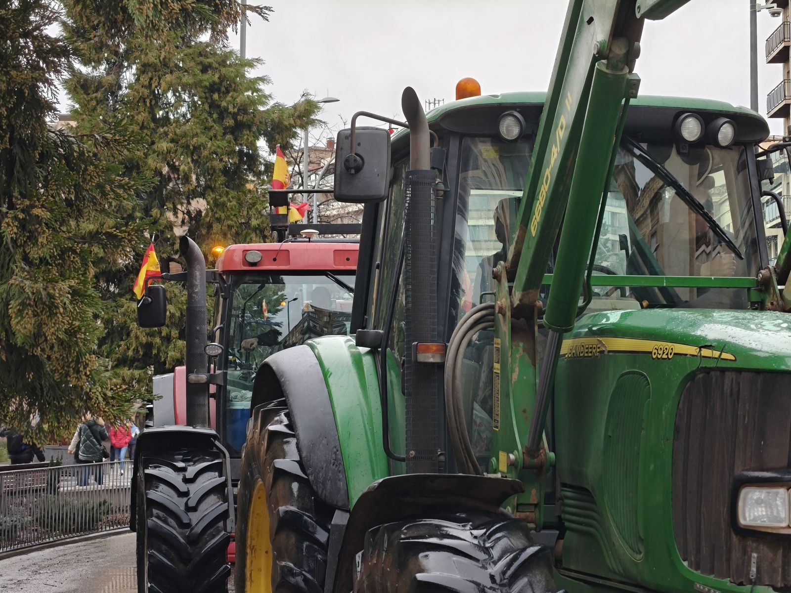 En imágenes la marcha con tractores y vehículos de campo en Salamanca en protesta contra Mercosur