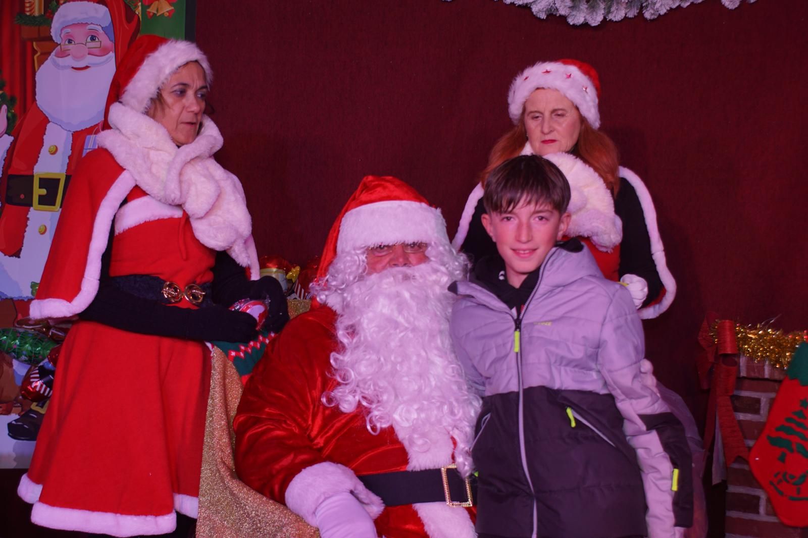 El Encinar recibe la visita de Papa Noel