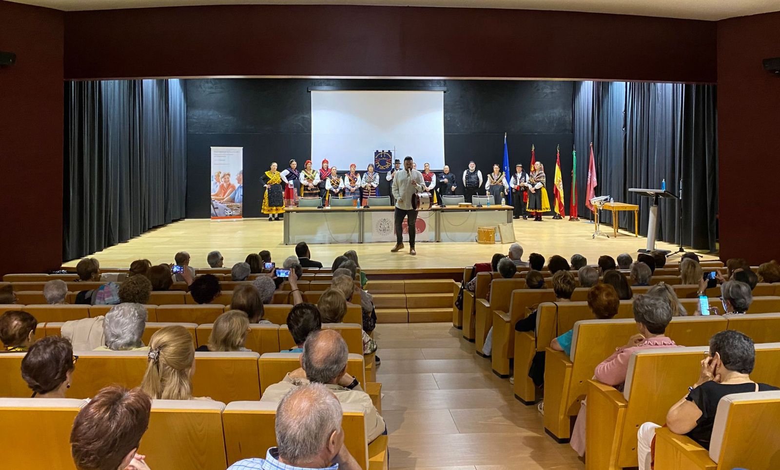 Instantánea de una jornada de puertas abiertas de la Universidad de la Experiencia