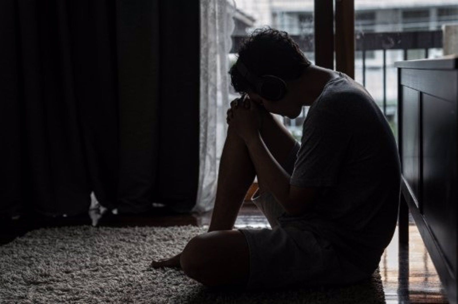 Un adolescente en una habitación.   UNIVERSIDAD COMPLUTENSE DE MADRID