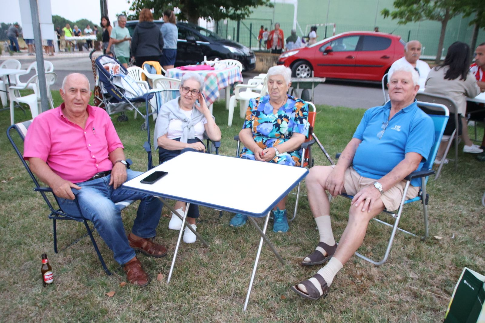 Villagonzalo, cena de chichas en la pista 