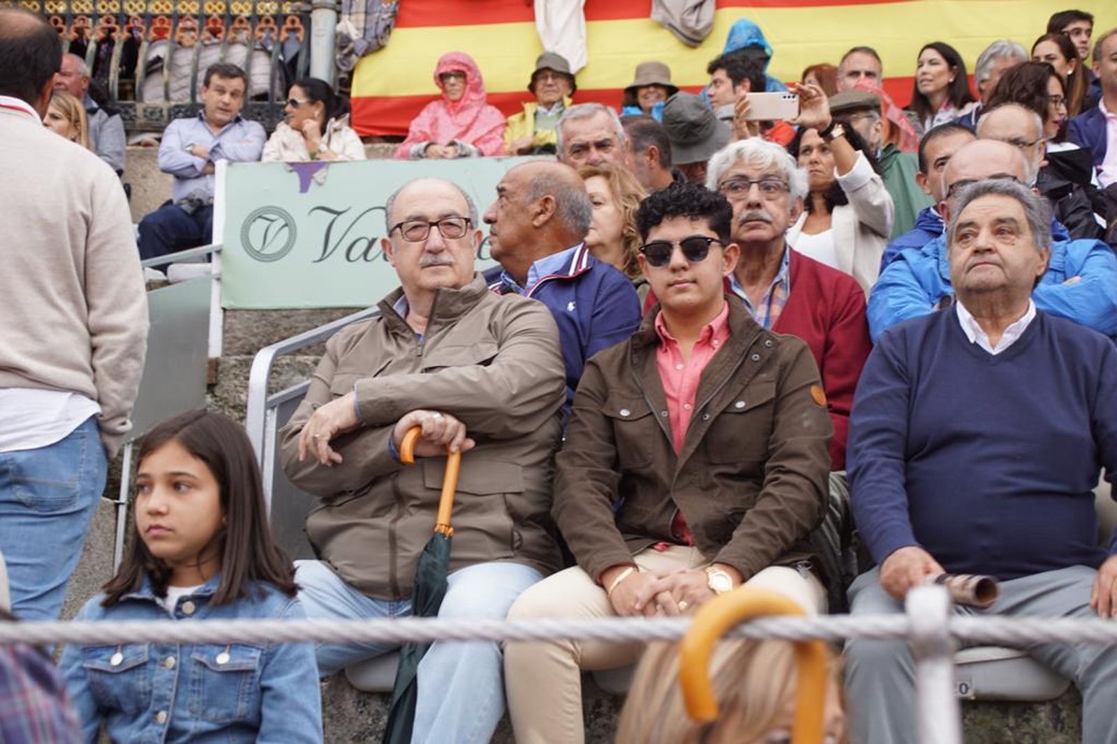 tendidos-de-la-glorieta-durante-la-corrida-de-garcia-y-olga-jimenez-14