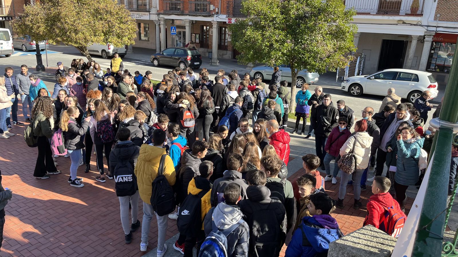 Decenas de personas han acudido a la concentración contra la violencia de género en Peñaranda