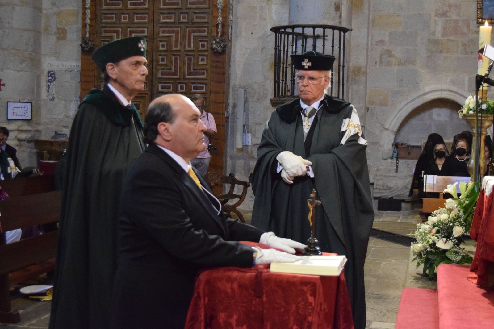 la-real-cofradia-de-caballeros-cubicularios-recibe-a-sus-nuevos-miembros-21