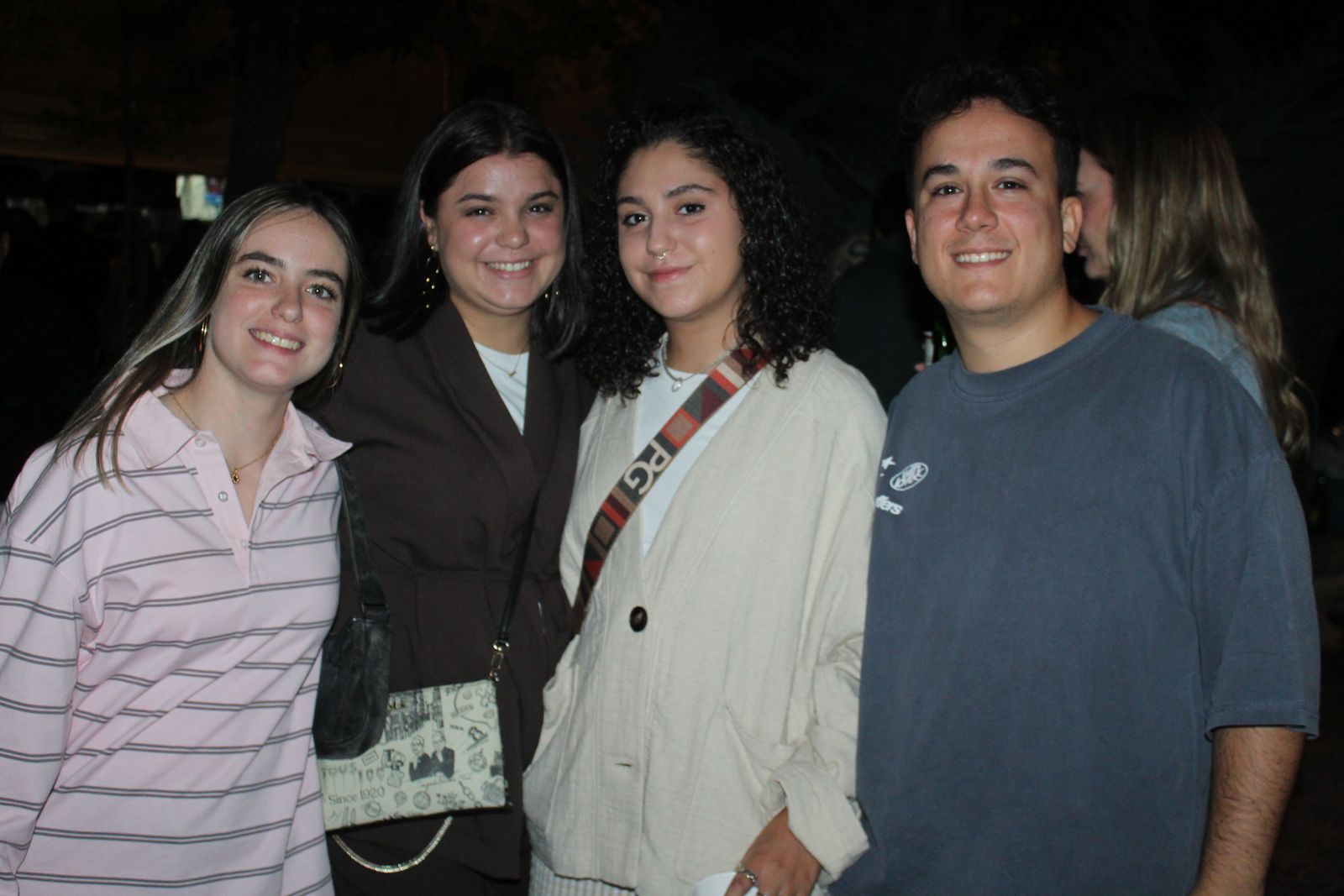 La Feria de Día se llena en la tarde-noche de este viernes, punto de partida del fin de semana