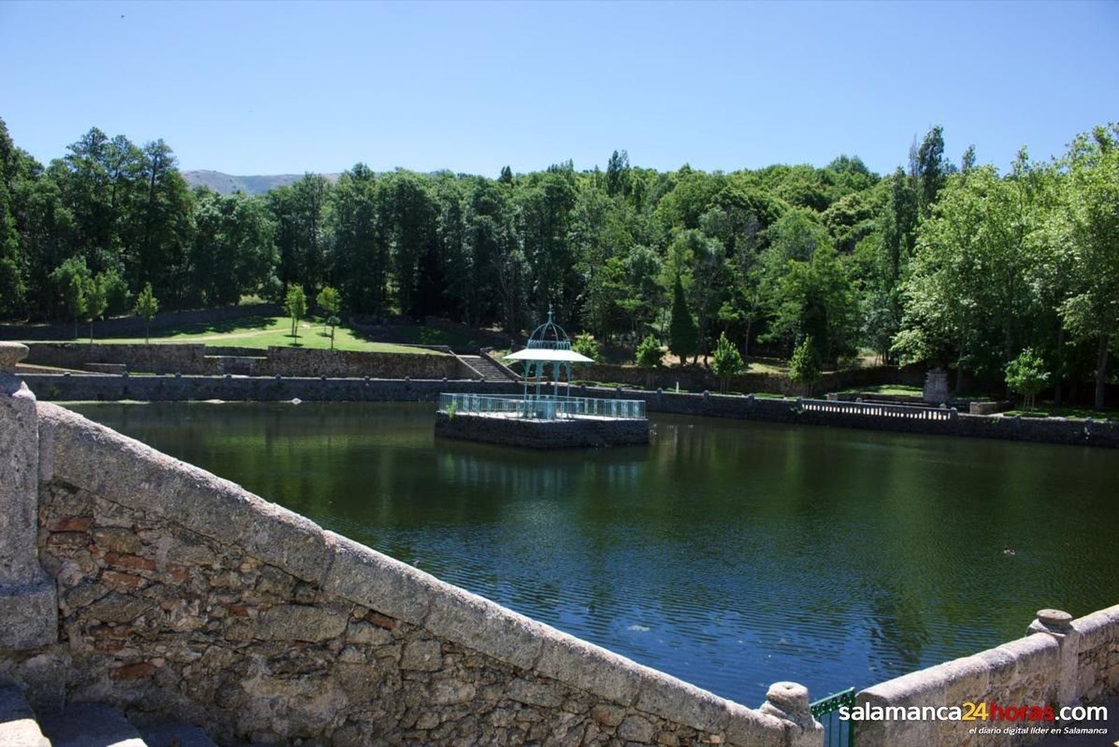 IU también presenta alegaciones a la ordenanza que regula la pesca sin muerte en el estanque de El Bosque