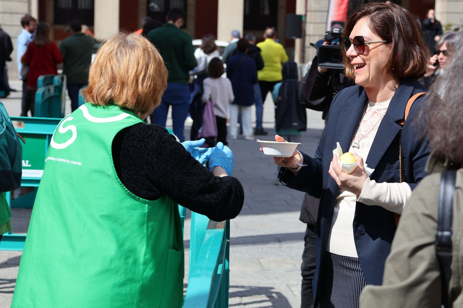 Decenas de zamoranos disfrutan de las sopas de ajo más solidarias
