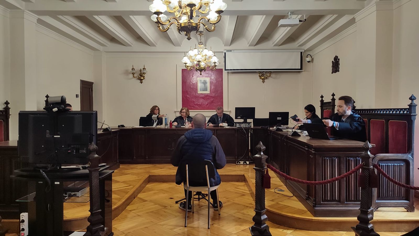 Juicio contra el hostelero de Sanabria acusado de un delito contra el medio ambiente Juicio contra el hostelero de Sanabria acusado de un delito contra el medio ambiente