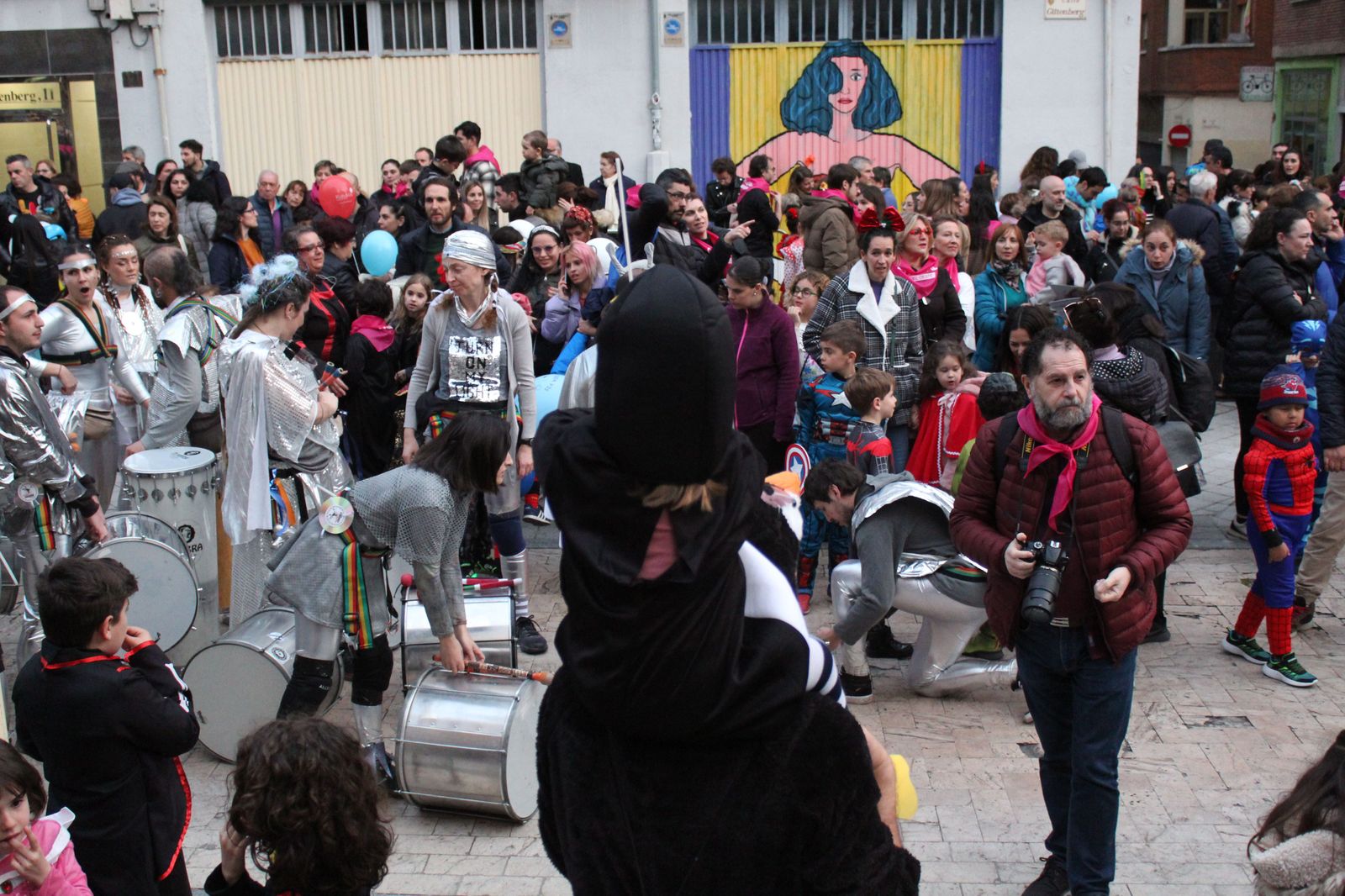 desfile-de-disfraces-de-carnaval-del-barrio-del-oeste-2