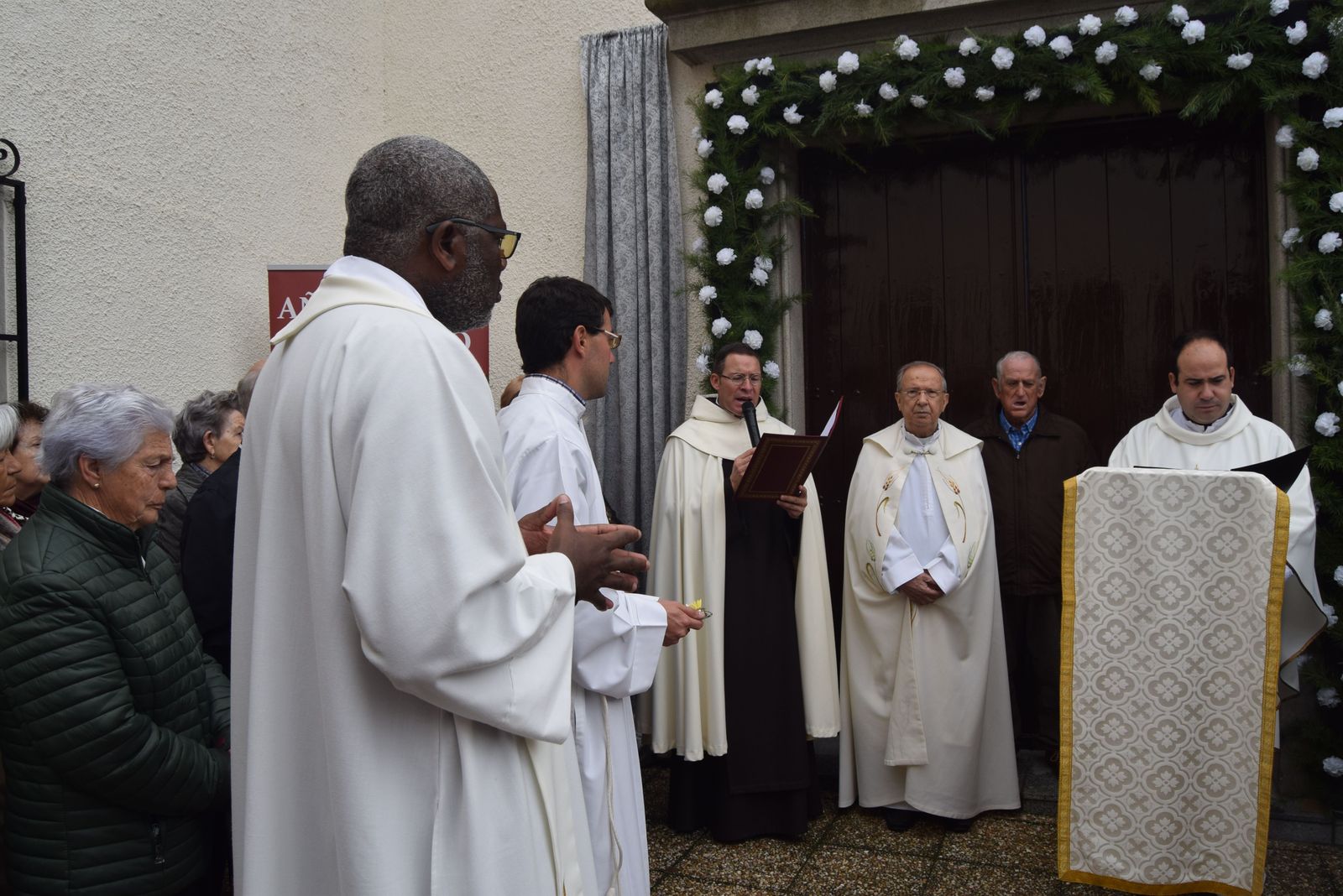 Apertura de la Puerta Santa al año jubilar teresiano en el Convento de Mancera de Abajo