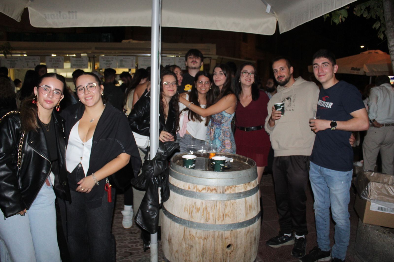 La Feria de Día se llena en la tarde-noche de este viernes, punto de partida del fin de semana