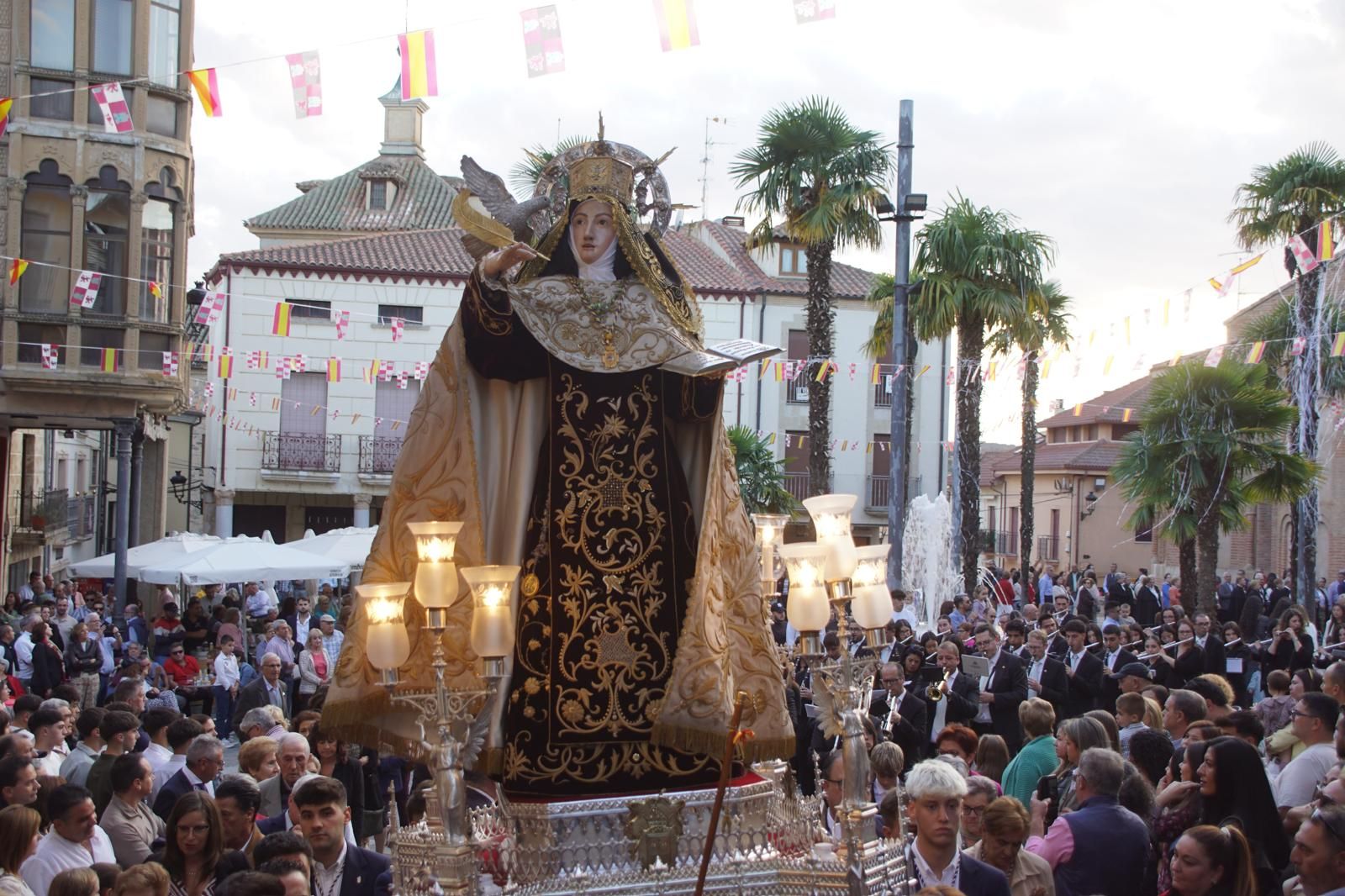 Procesión de Santa Teresa en Alba 2025 (26).jpeg