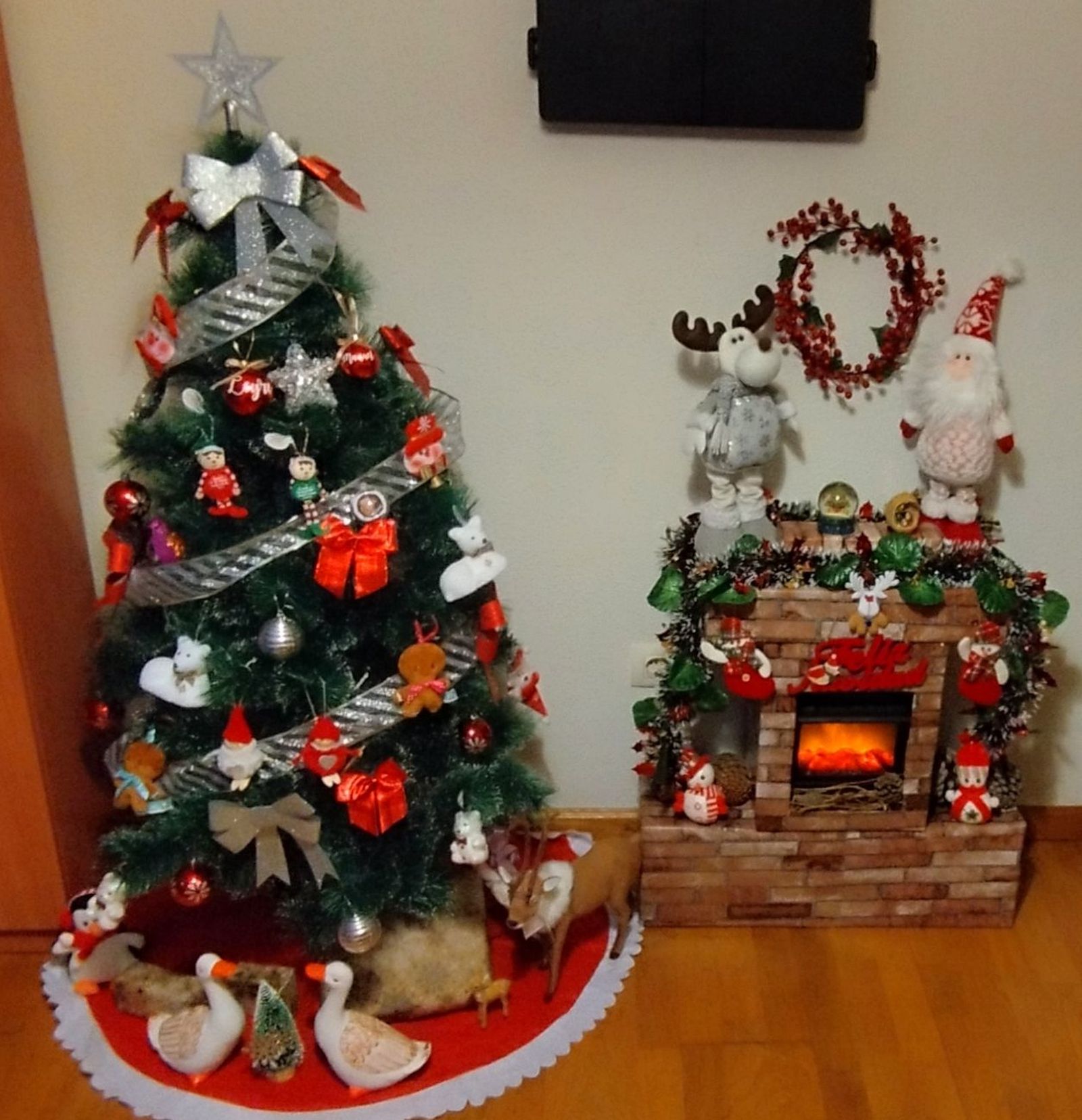 l-t-r-decoracion-navidena-en-una-vivienda-situada-en-la-calle-poeta-jesus-rasueros-en-salamanca-2