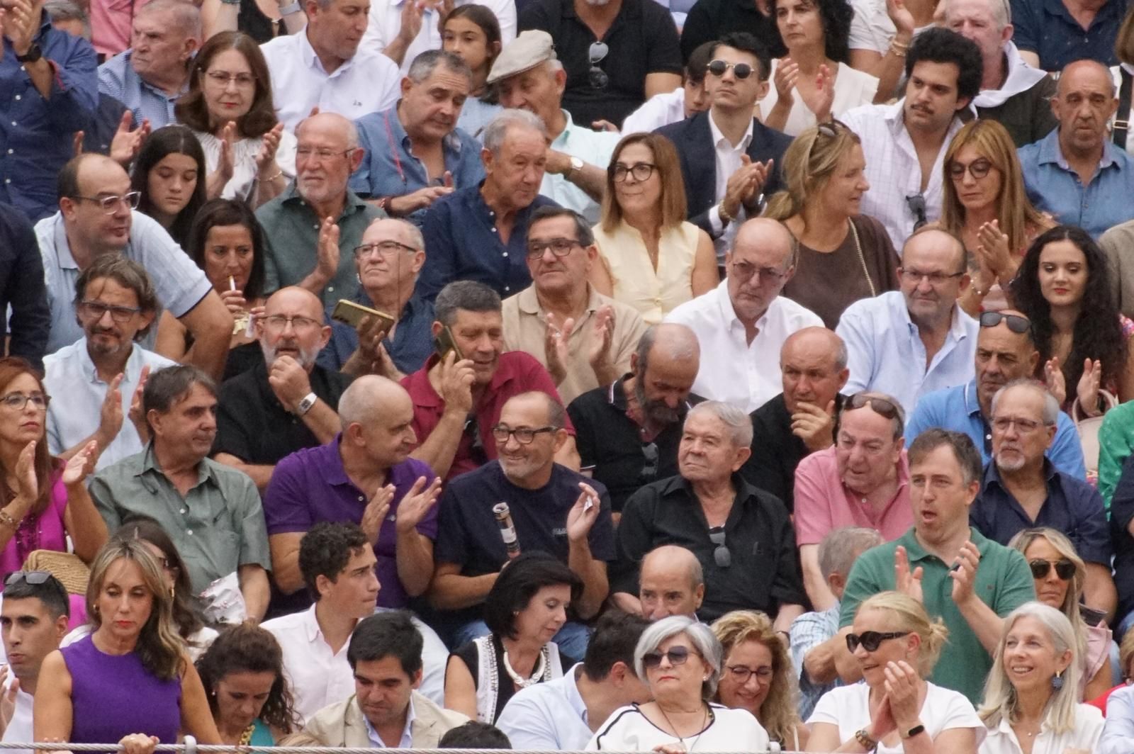 Gran ambiente en La Glorieta para la tarde de toros de Morante de la Puebla, Ismael Martín y Marco Pérez