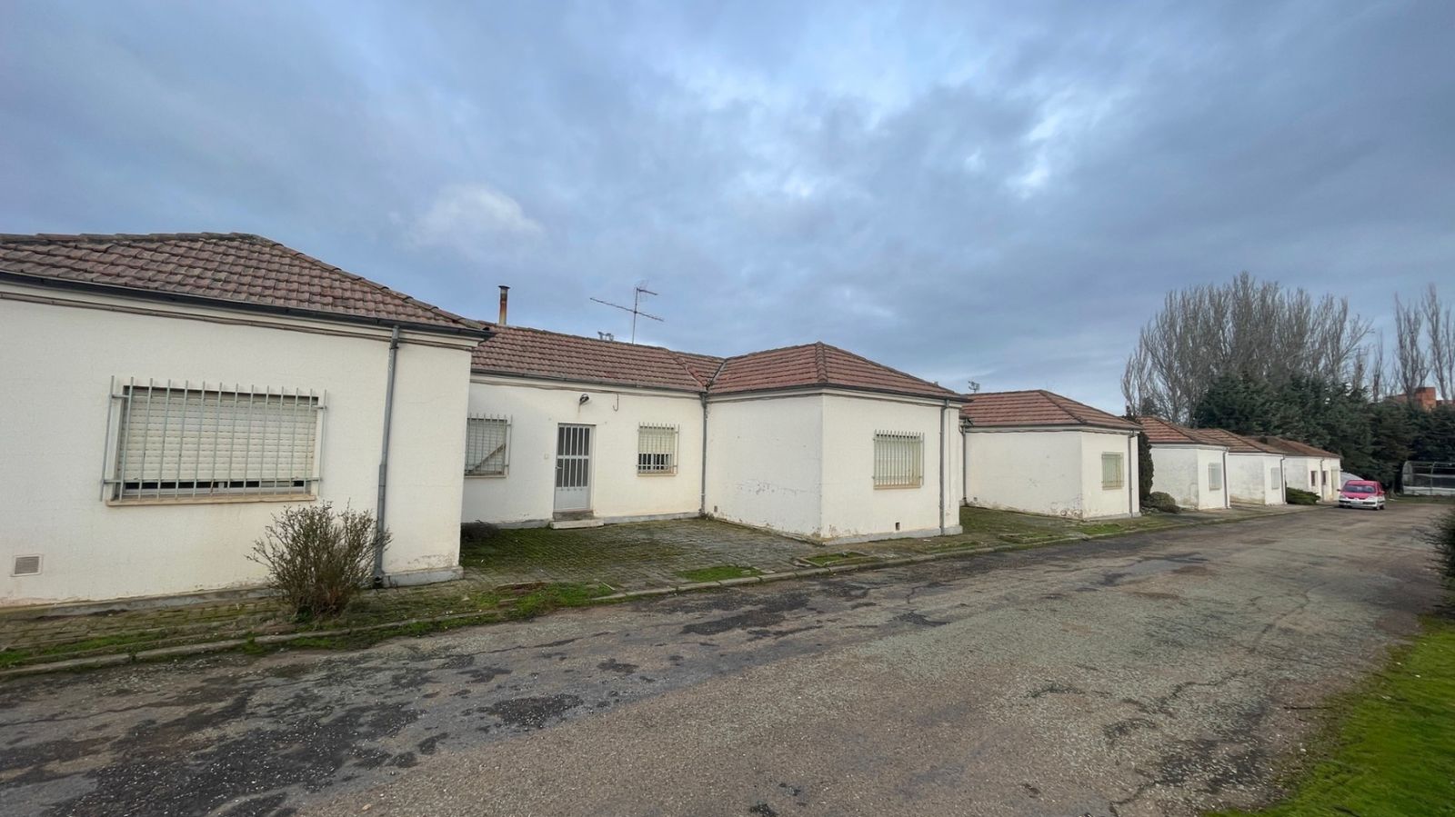 Espacio donde se erigirá la clínica veterinaria de la USAL