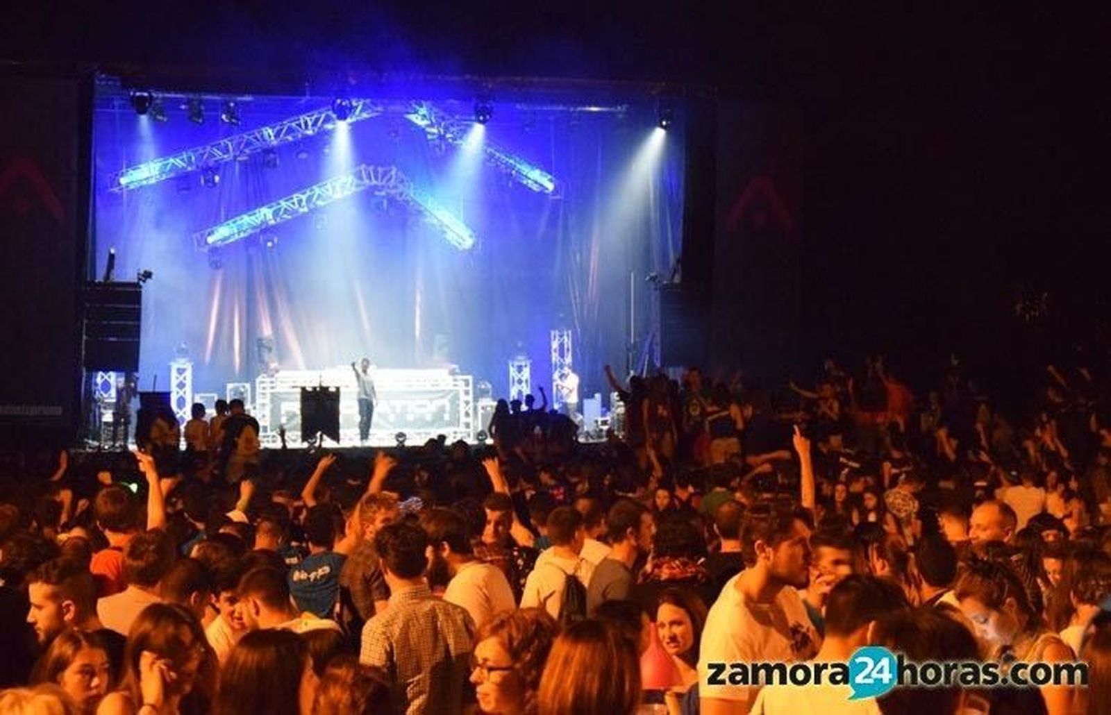 Salud, dinero, amor... y el espectáculo de Ricky Galende en San Juan