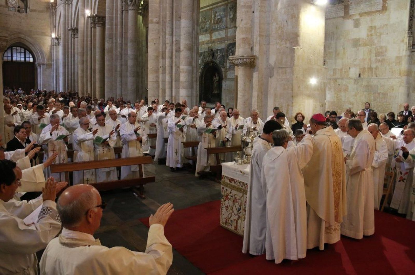 Misa funeral por todos los fieles difuntos de la diócesis de Salamanca