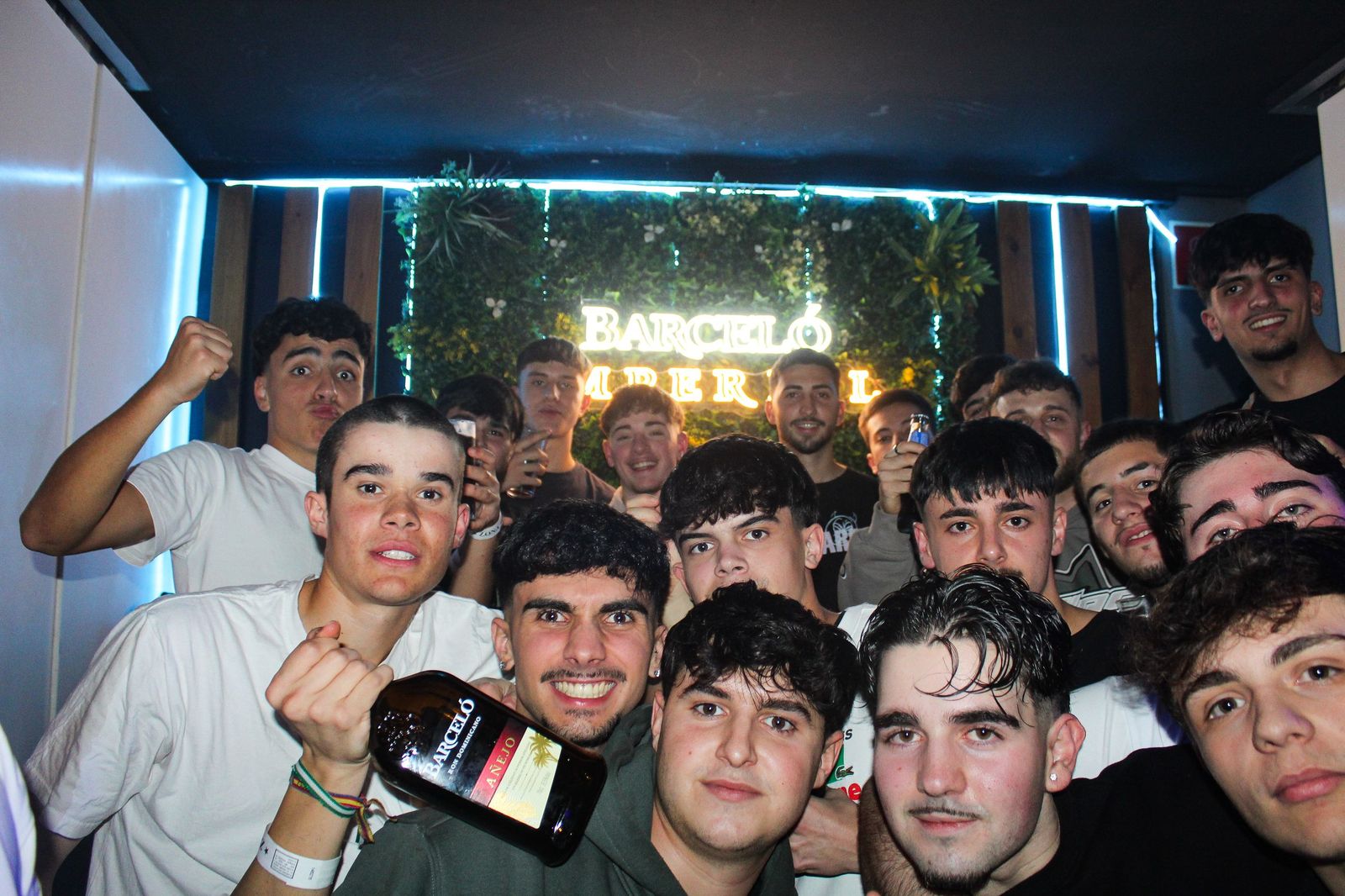 Salamanca de noche, sábado 6 de diciembre