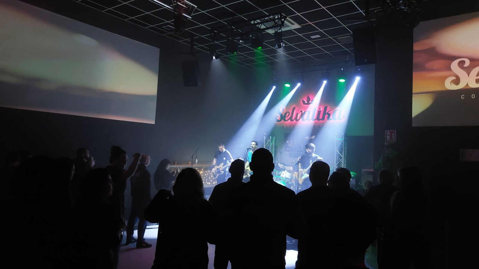 fhlim-en-la-sala-selvatika-38