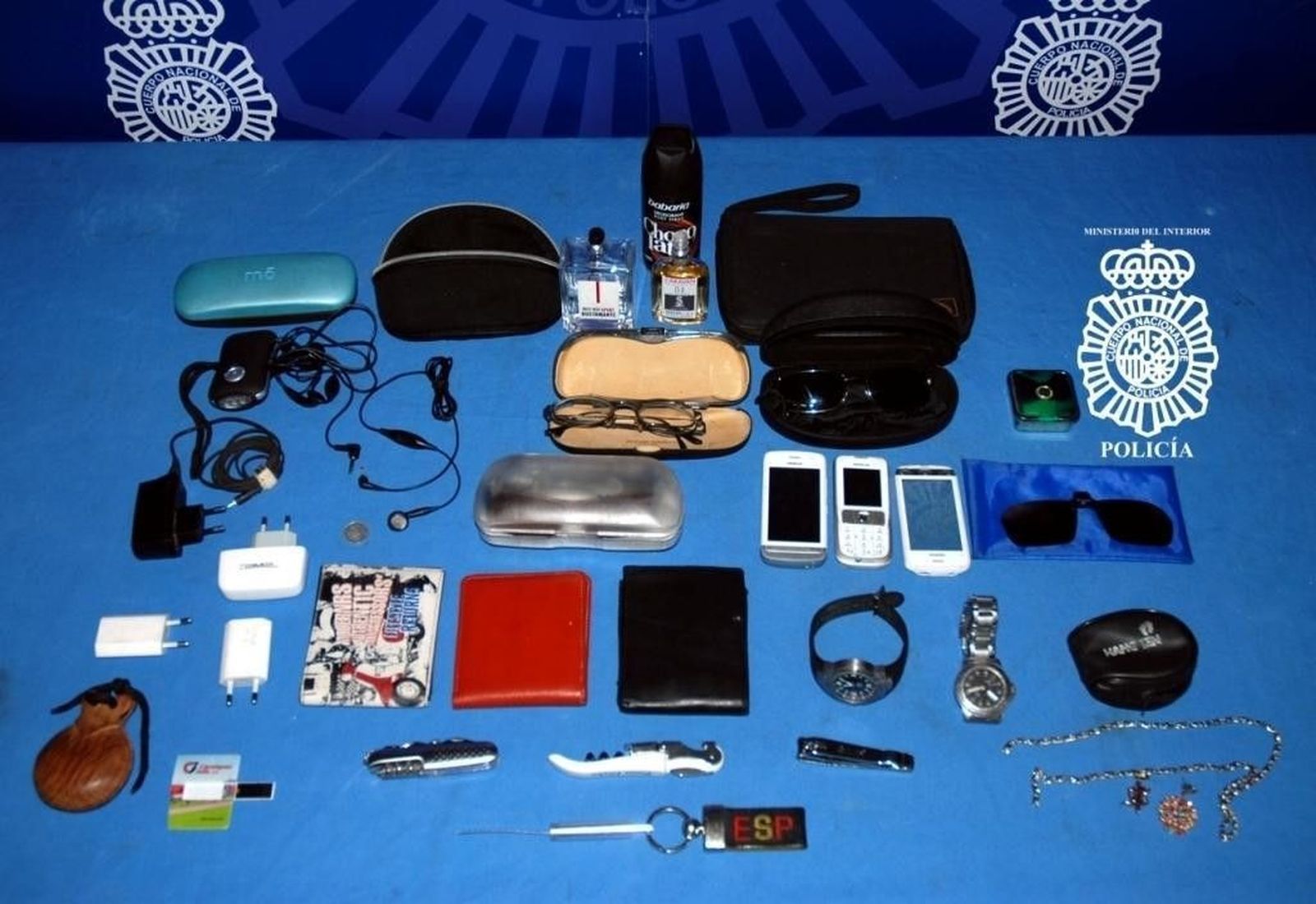 Detenido un ladrón de coches con una treintena de antecedentes