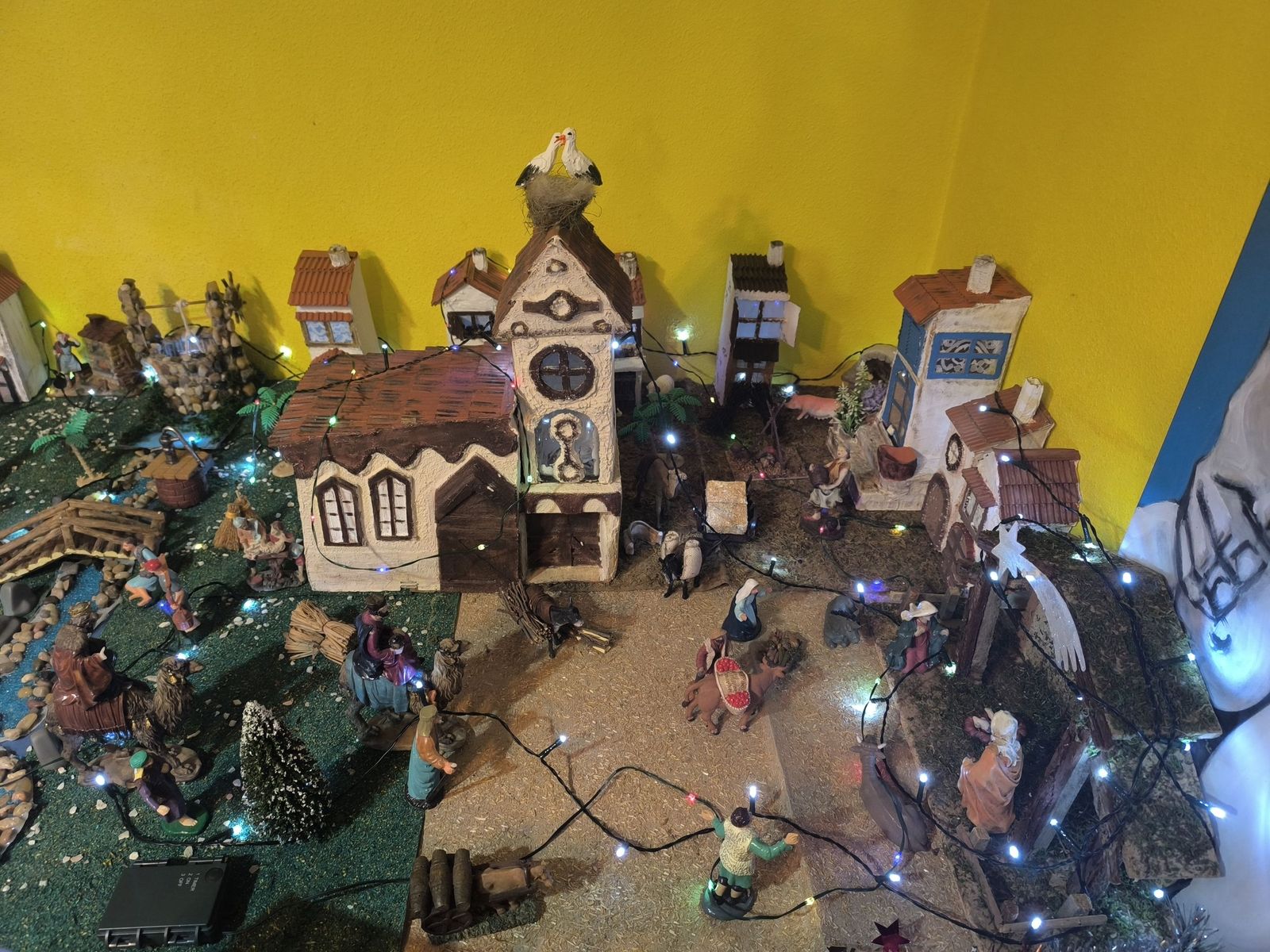 J.L.M.G. - Belén situado en una vivienda de la calle Alcalde Gutiérrez de Salamanca (5).jpg