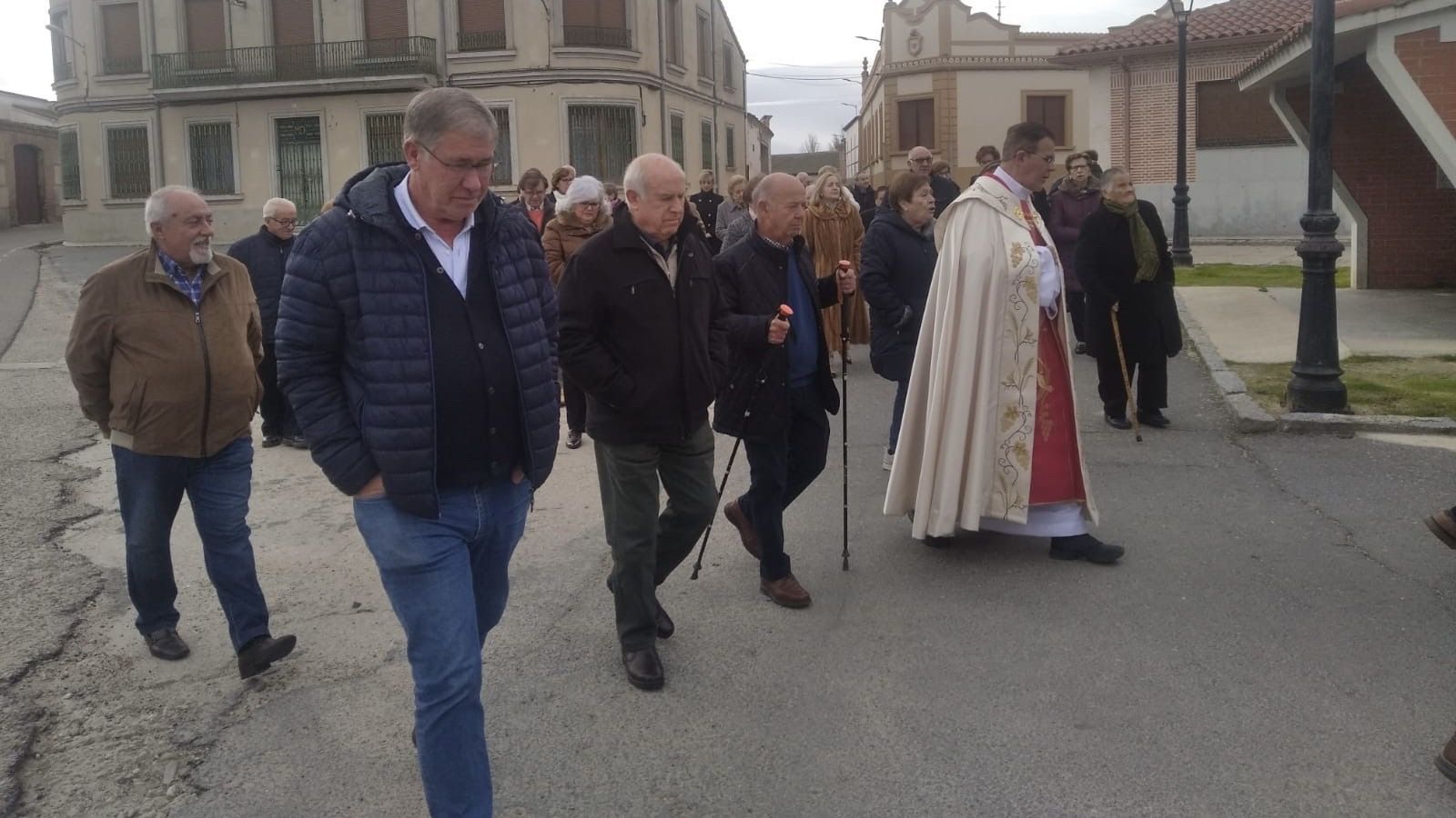 98cccb6d-666d-4369-a3c9-0a844578fd42